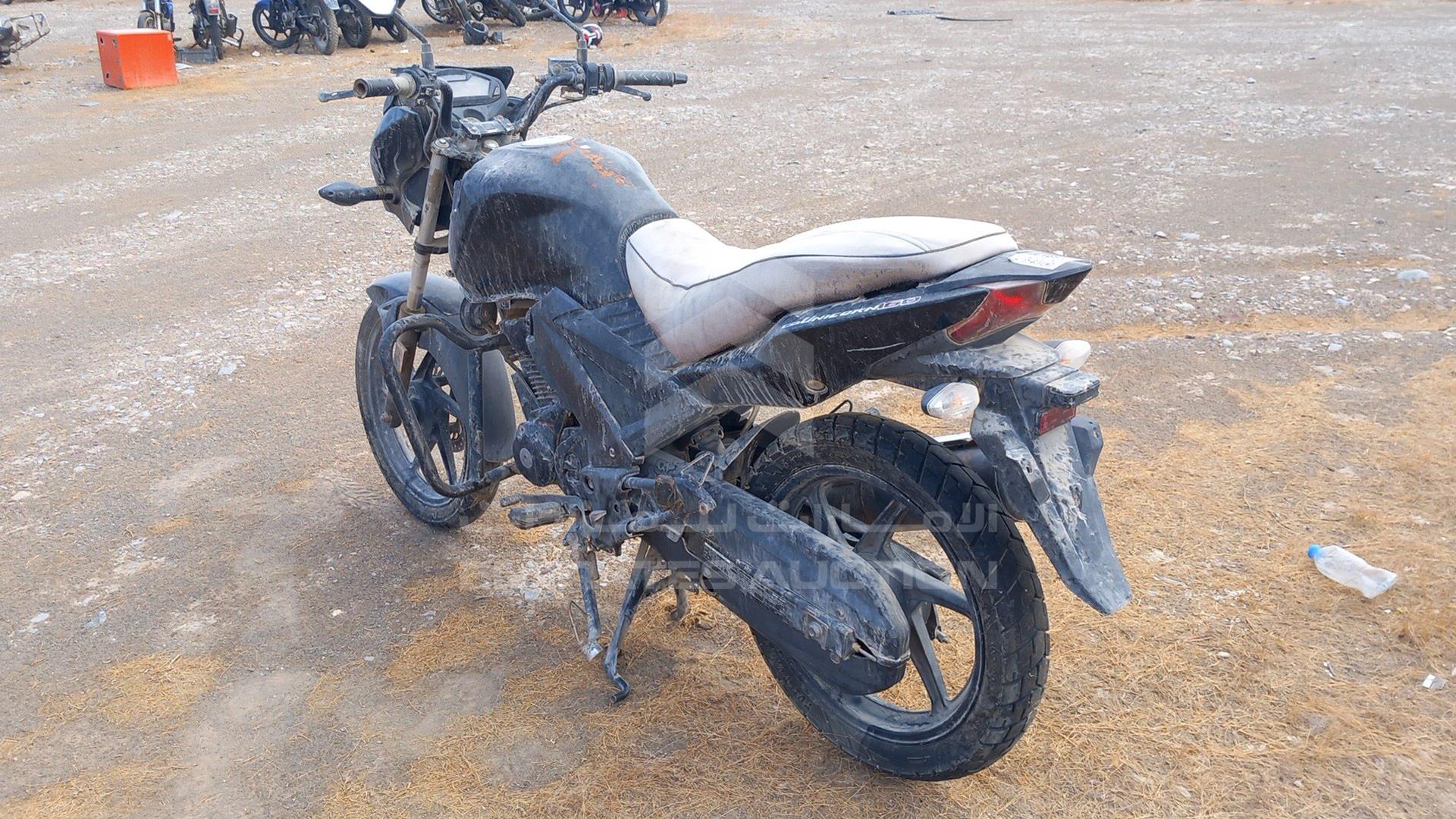 2016 HONDA UNICORN VIN: ME4KC2039G9002514