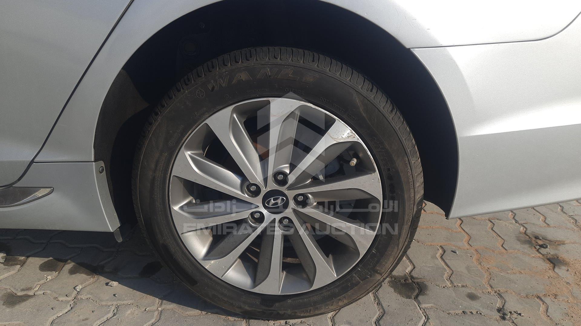 2016 HYUNDAI SONATA VIN: 5NPE34AF4GH278176