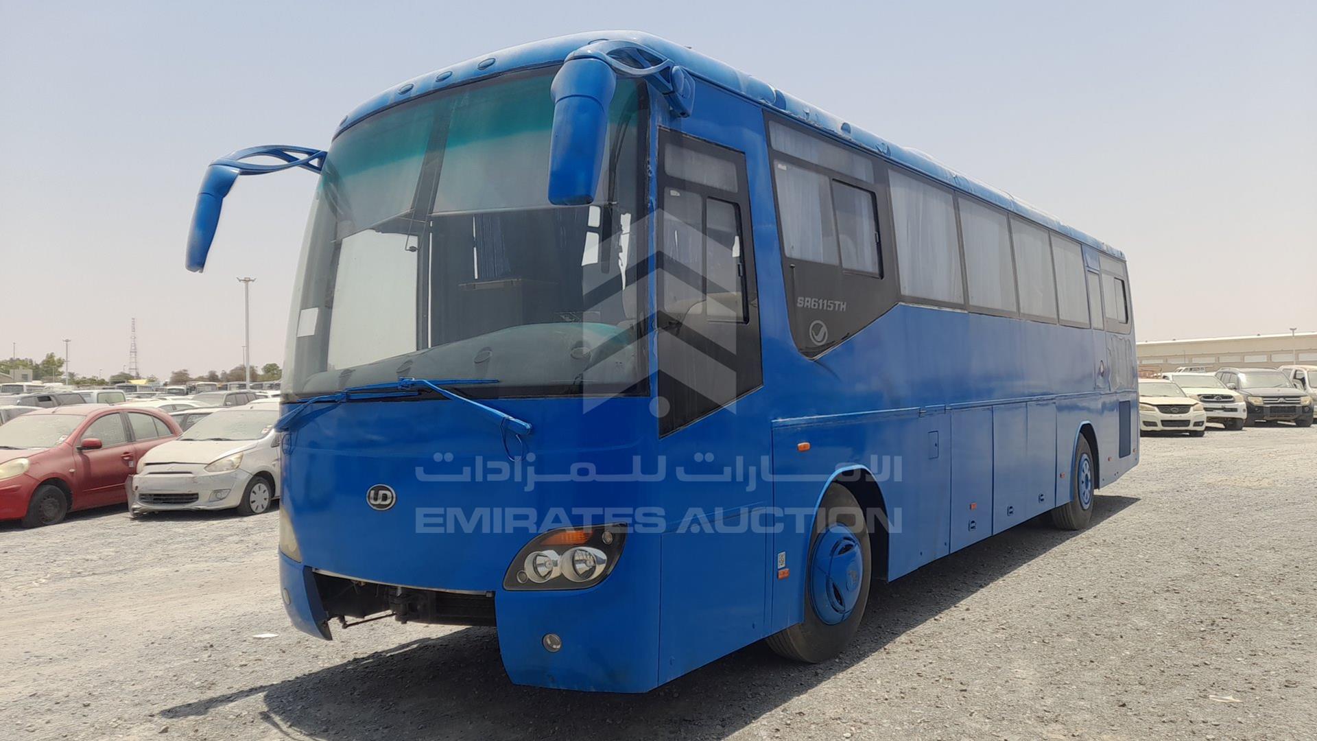 2010 BUS --- VIN: LGF6JR9W7AF123500