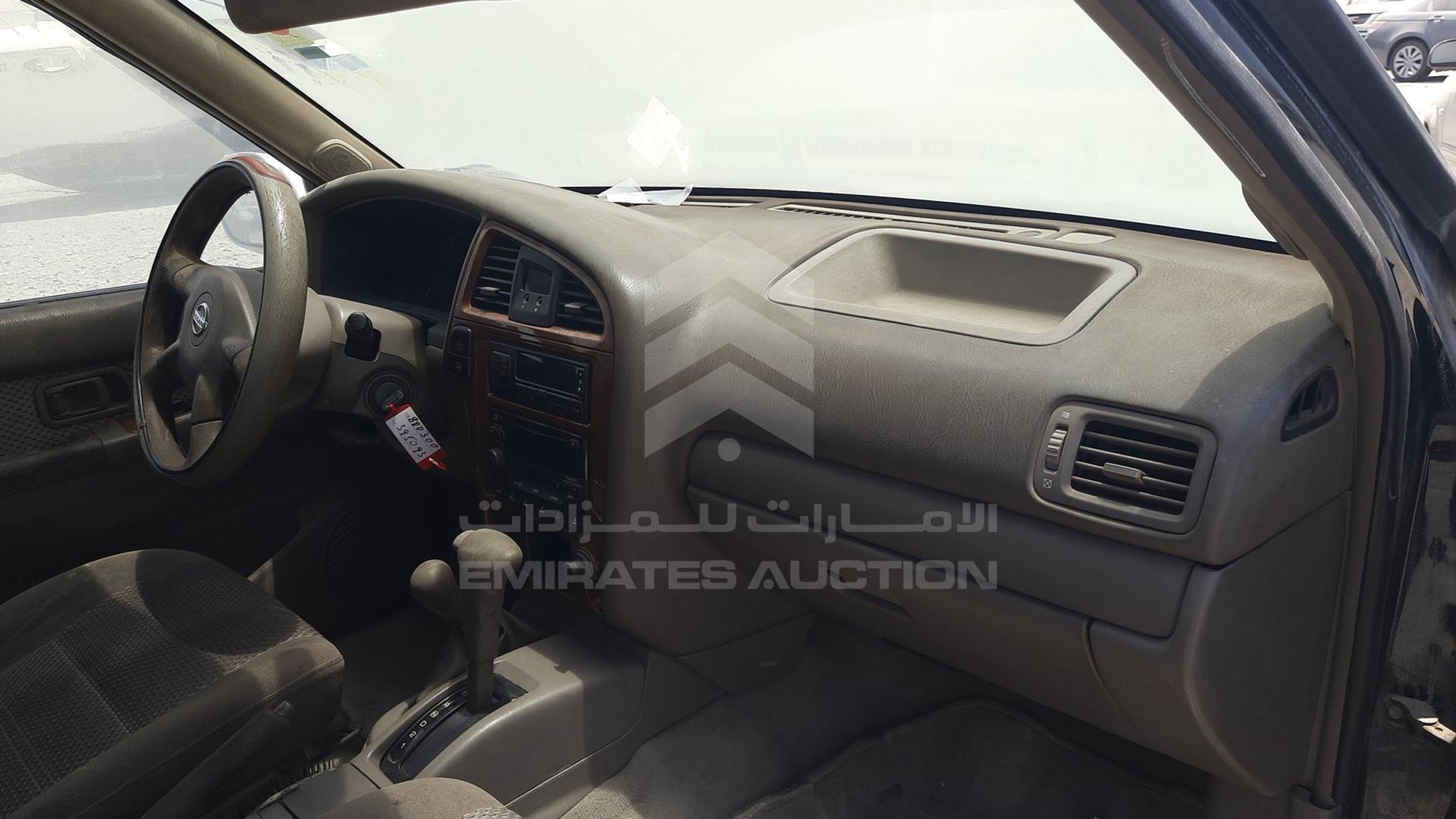2005 NISSAN PATHFINDER VIN: JN8DR05Y25W800300