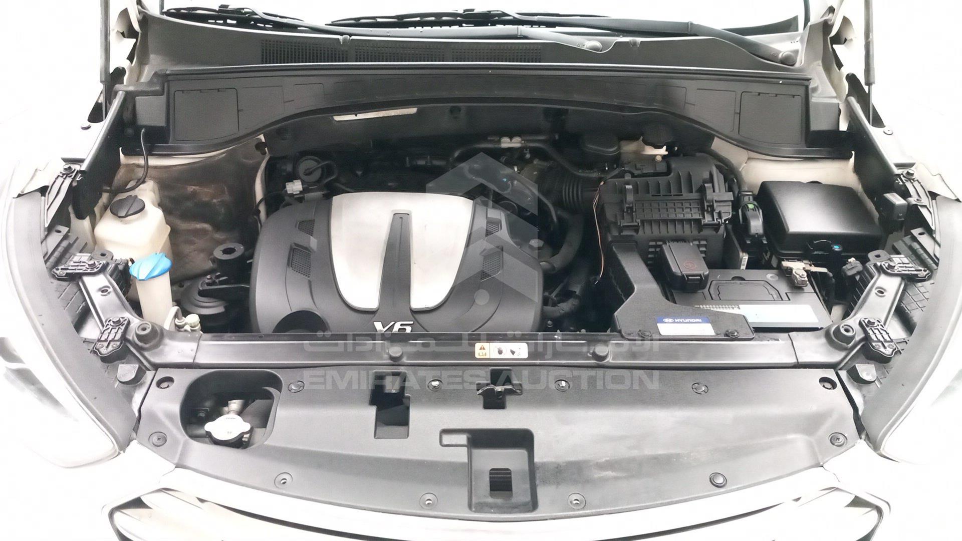 2016 HYUNDAI SANTA FE VIN: KMHSN81EXGU114119