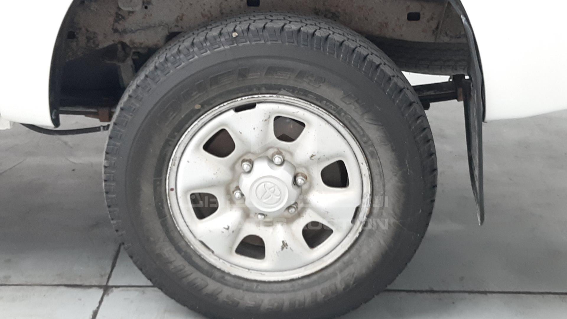 2014 TOYOTA HILUX VIN: MR0FX22G3E1392356