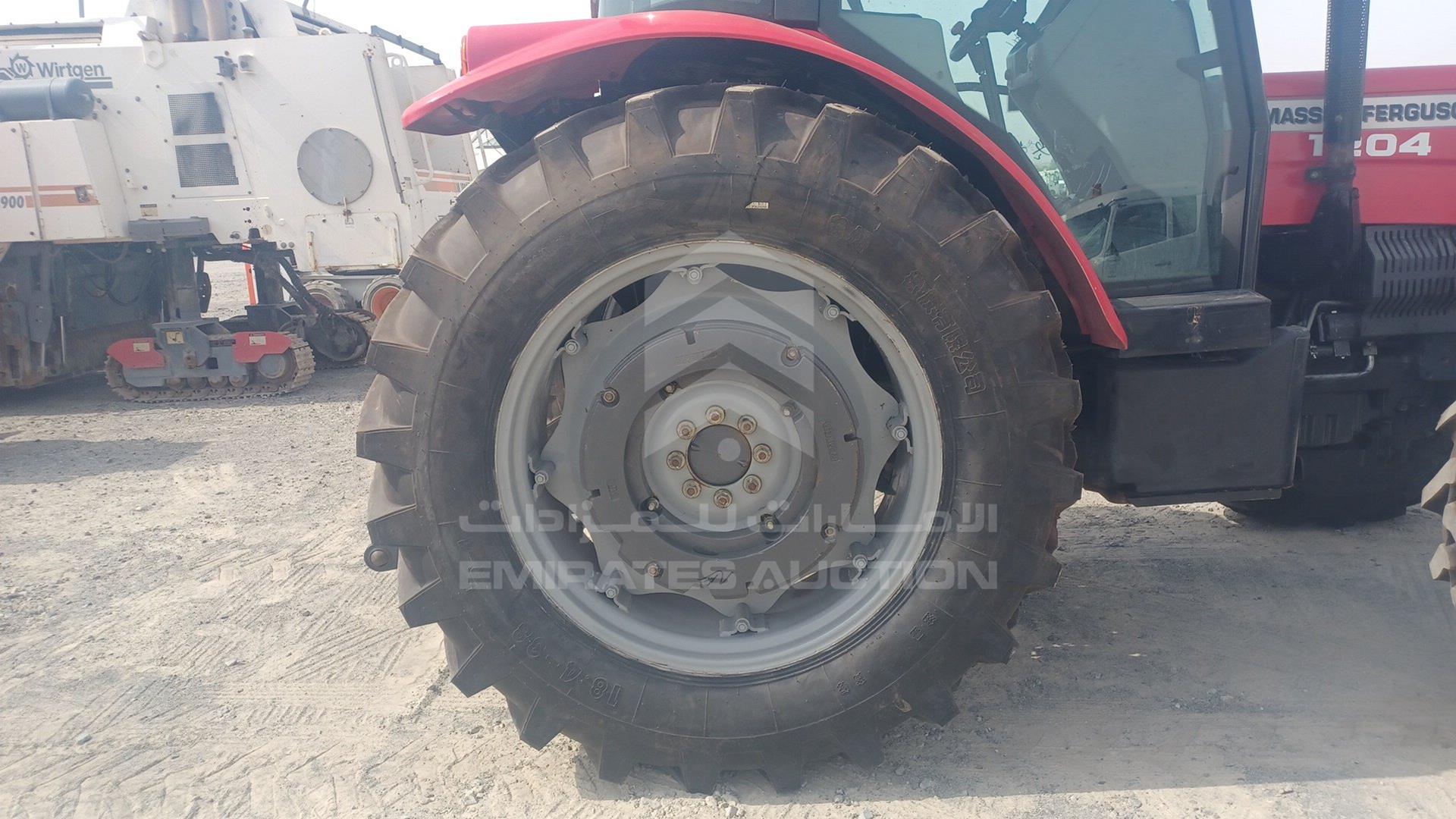 2019 MASSEY FERGUSON --- VIN: AGCM1204AC5033002