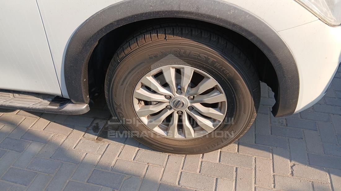 نيسان باترول 2019 — الإطار الأمامي الأيمن — صورة 31