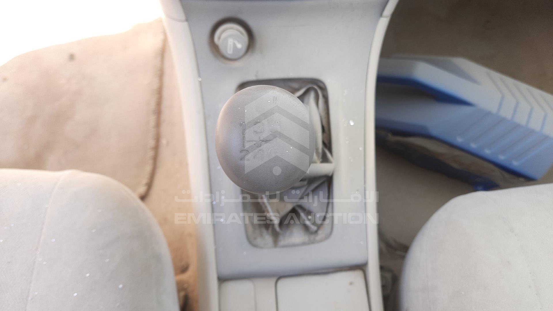 2003 TOYOTA COROLLA VIN: JTDBR23E933058242