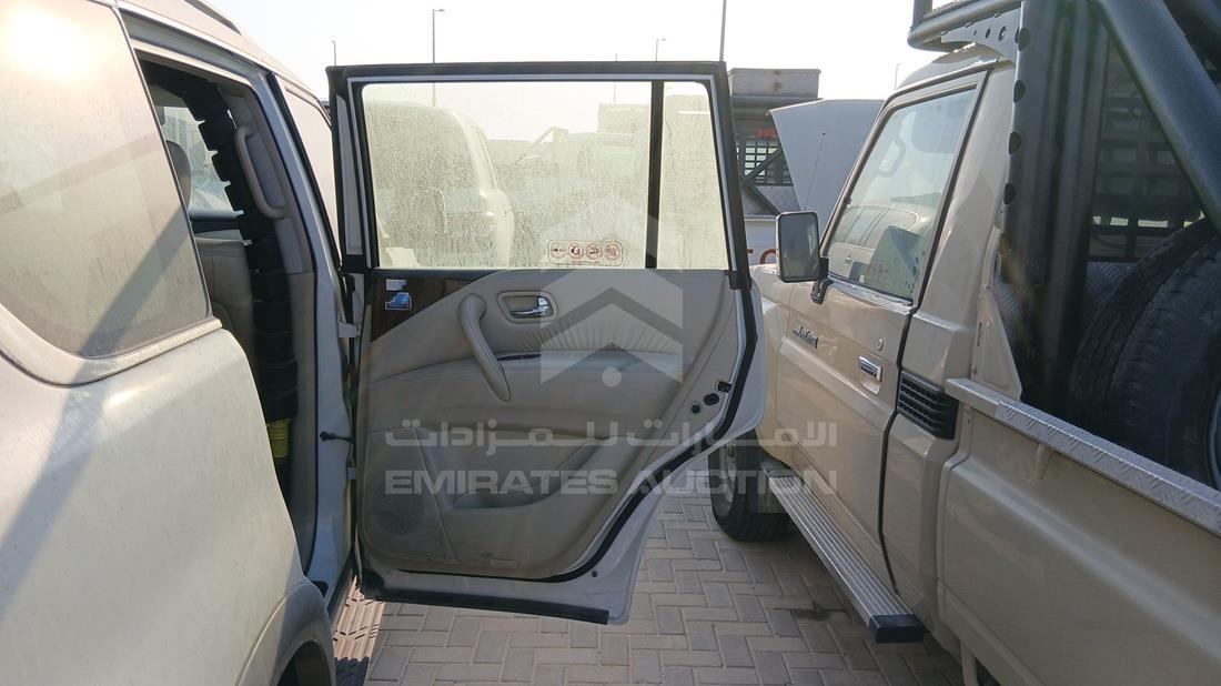 نيسان باترول 2019 — الباب الخلفي الأيمن — صورة 24