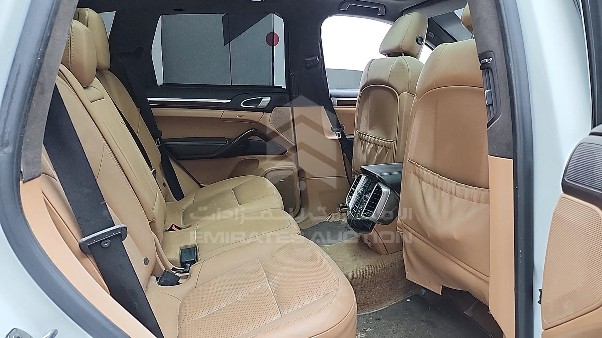 2013 PORSCHE CAYENNE GTS VIN: WP1ZZZ92ZDLA75797