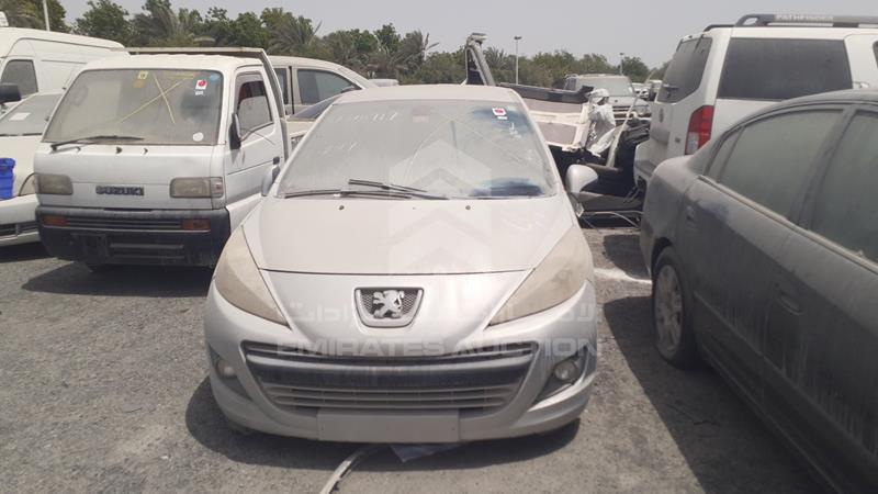 VIN: VF3WC5FS4DE000492 Auction: EmiratesAuction Lot: 343645 VF3WC5FS4DE000492 Peugeot 207 2013 SILVER Photo 1