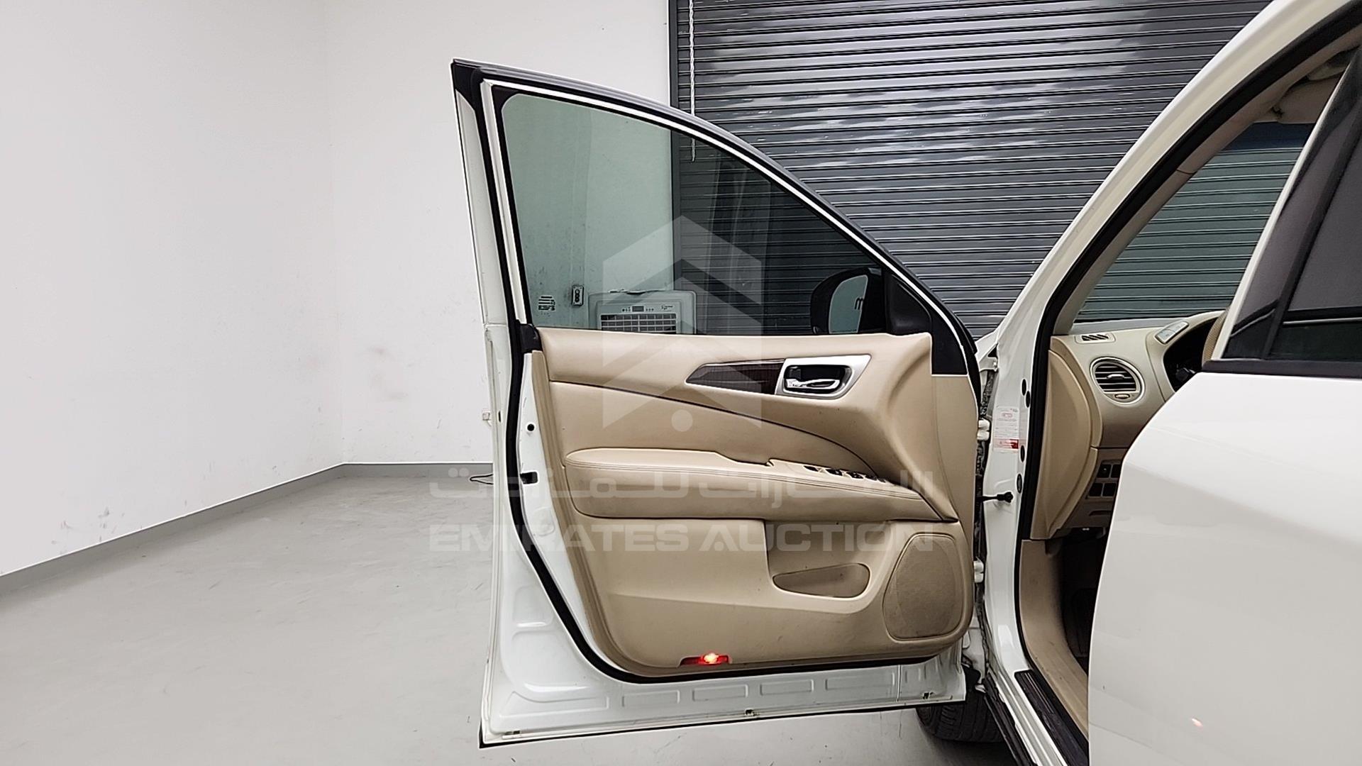 2014 NISSAN PATHFINDER VIN: 5N1AR2M78EC721584