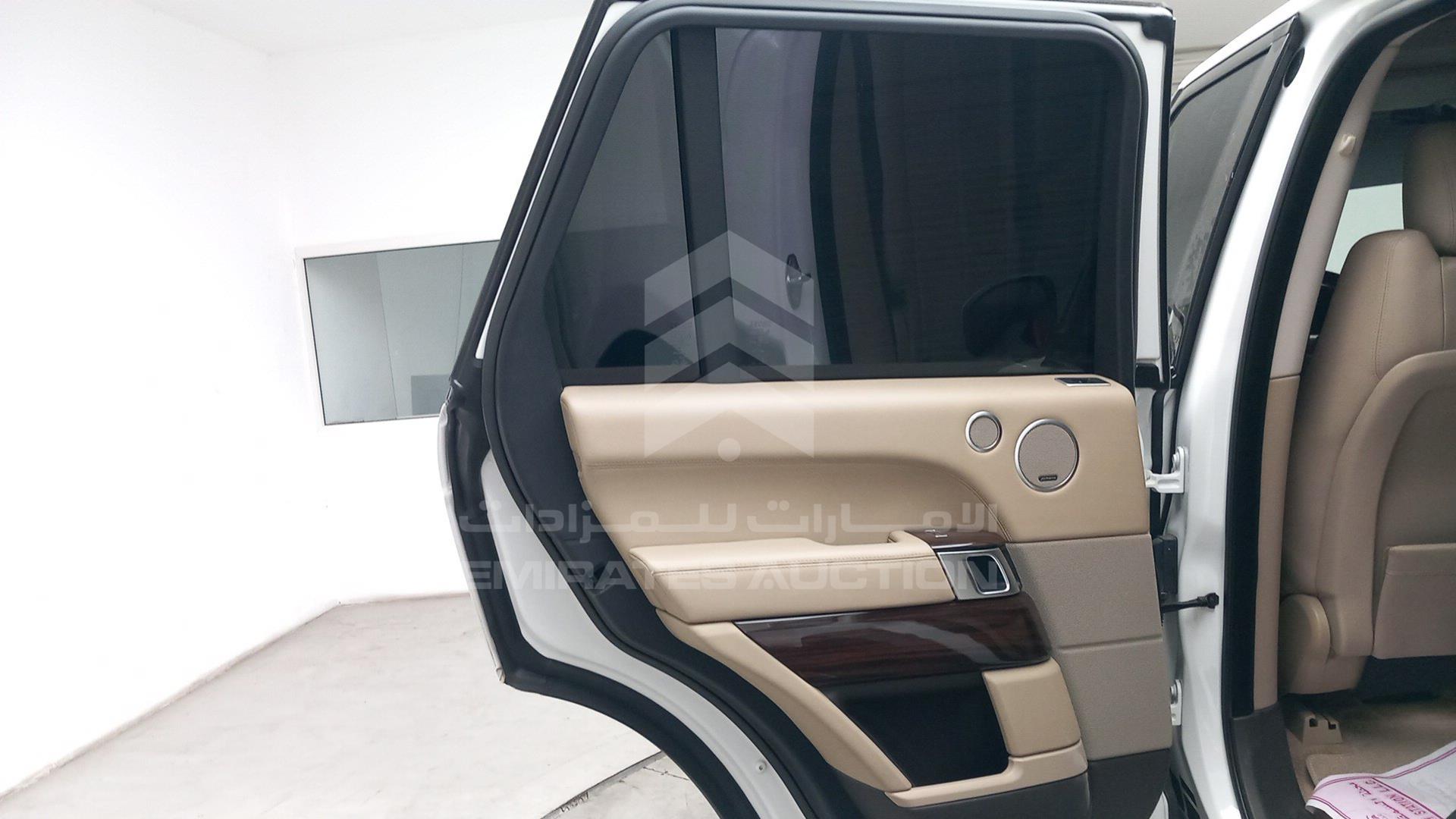 2015 RANGE ROVER HSE VIN: SALGA2DF7FA223492