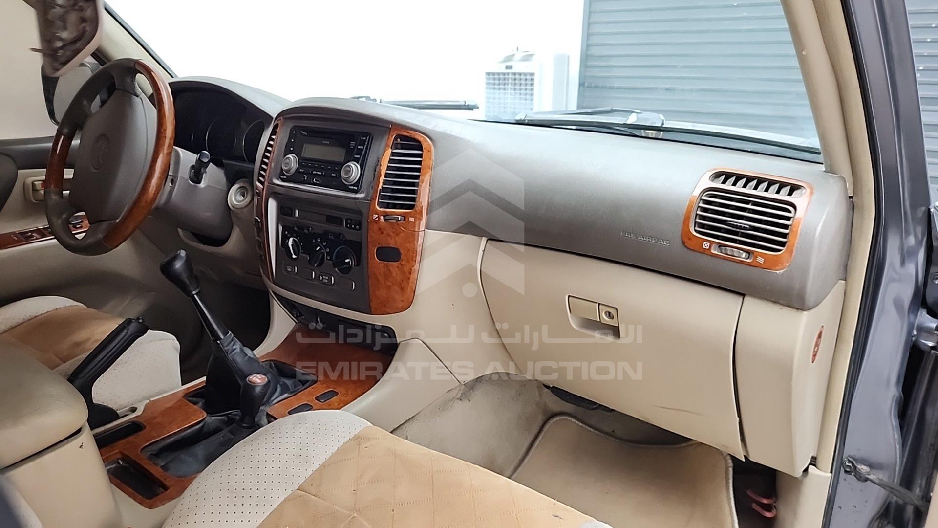 2000 TOYOTA LAND CRUISER VIN: JT3HJ09J2Y0017426