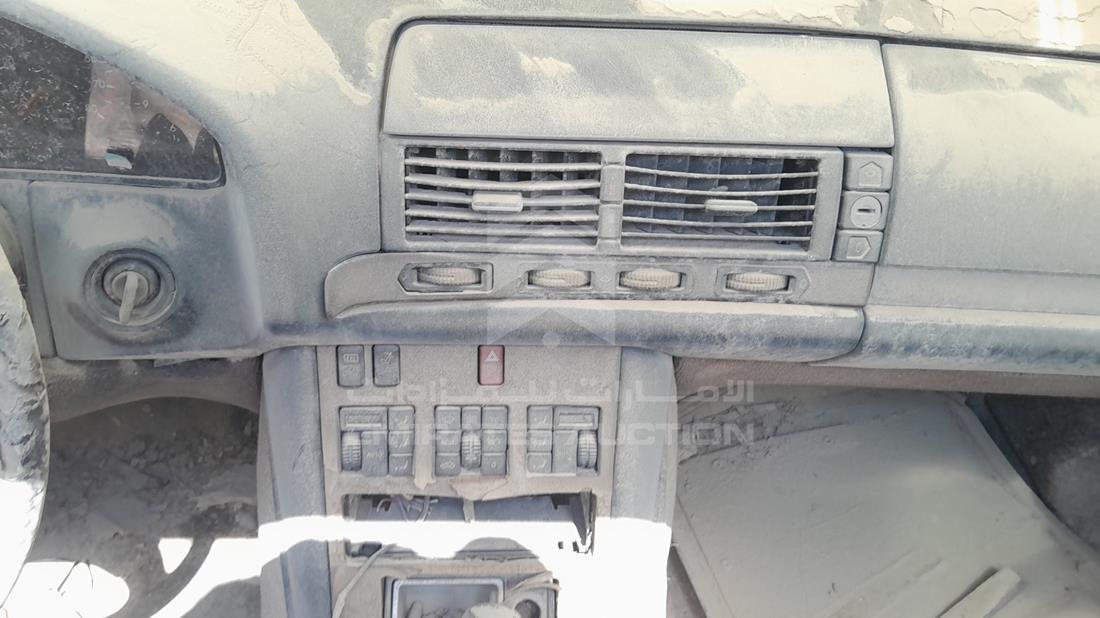 1992 Mercedes 300 SEL — Entertainment Systems & Camera Monitor & Navigation — Photo 15