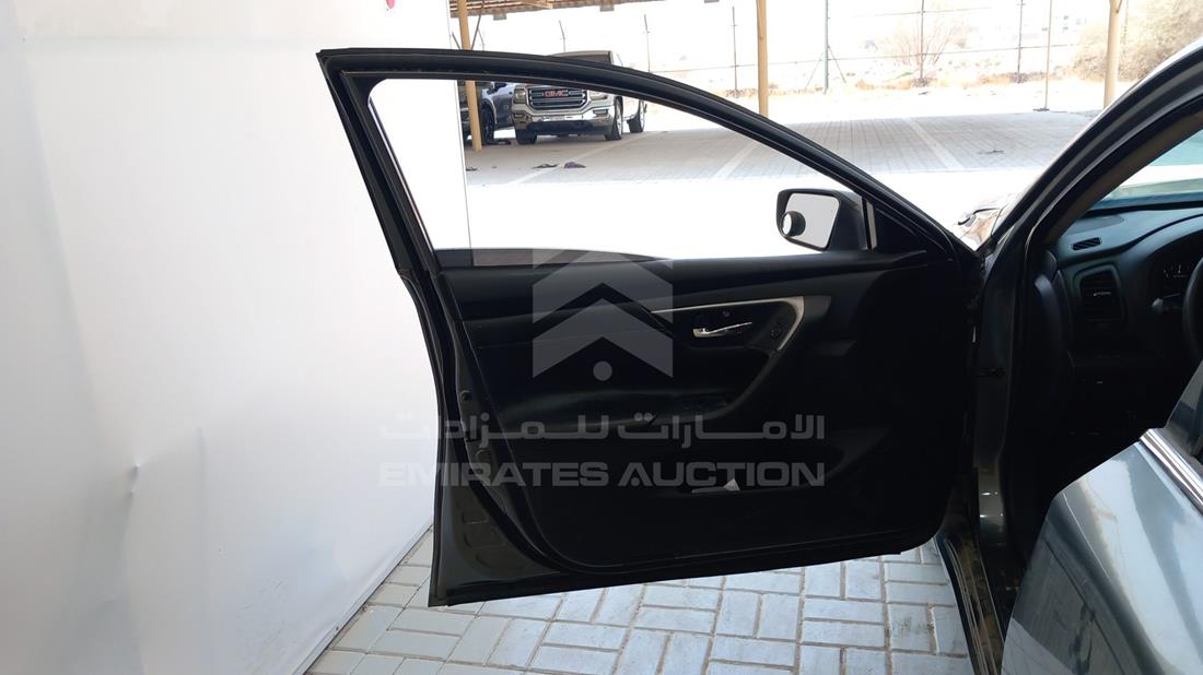 2015 Nissan Altima — Front Left Door — Photo 11