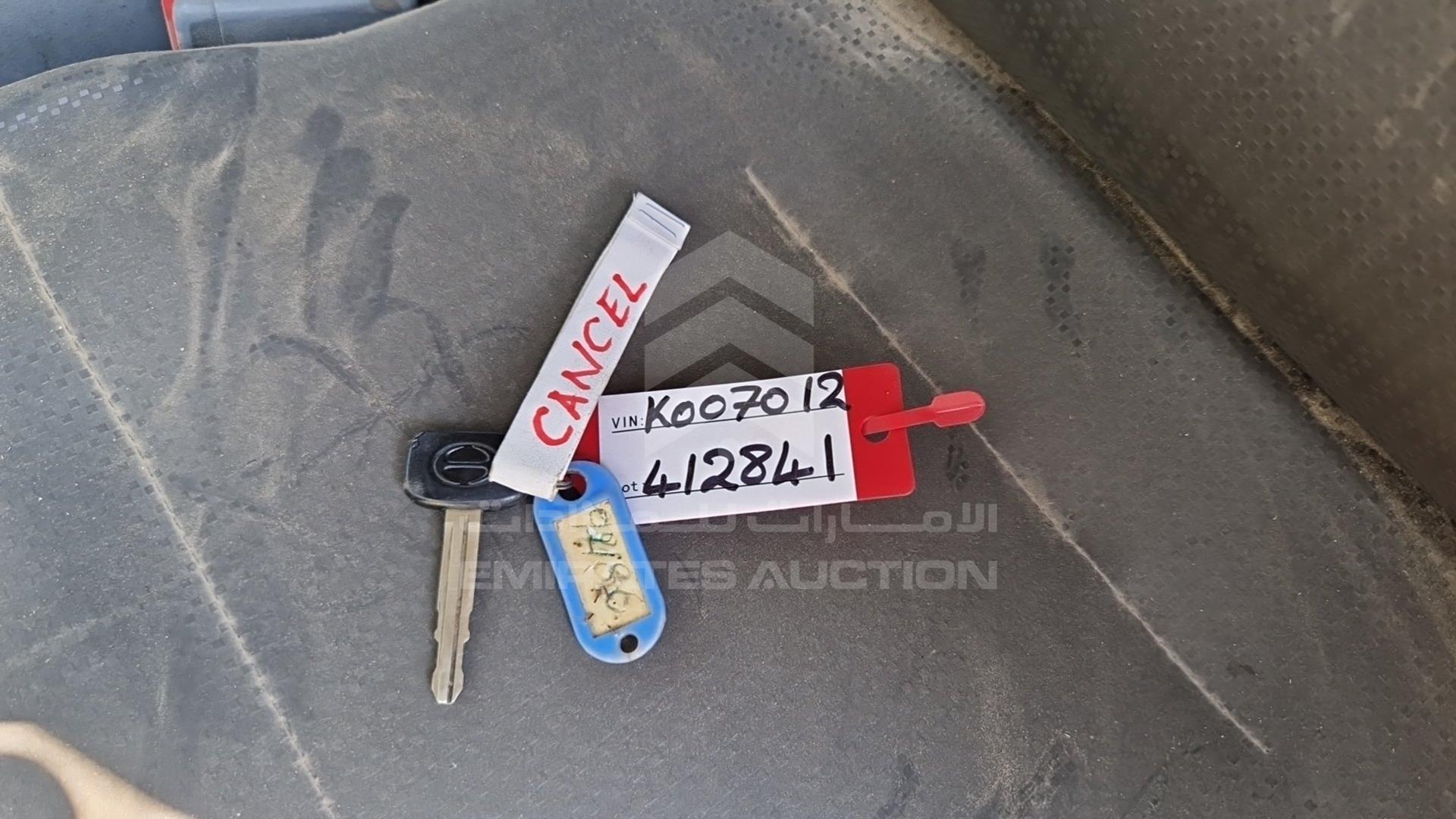 2014 HINO 300 VIN: JHHLCK1H0EK007012