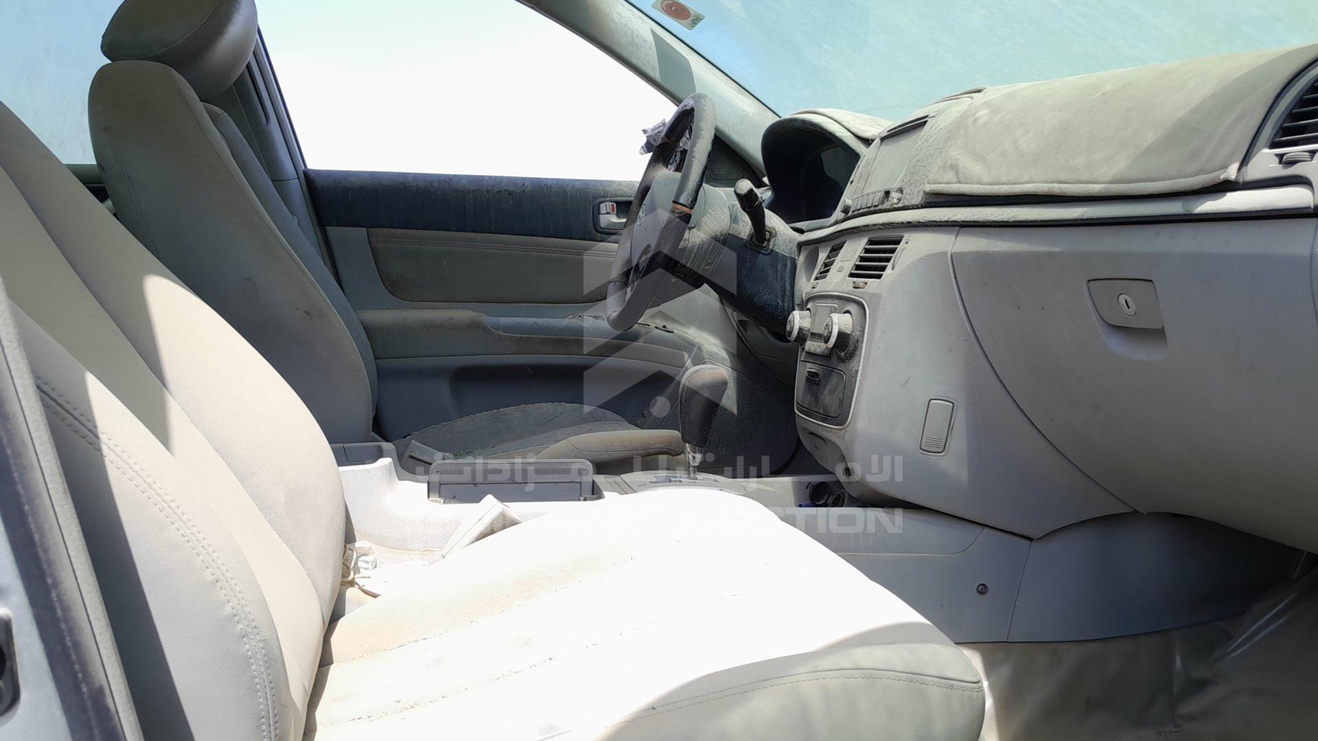 2007 HYUNDAI SONATA VIN: KMHEU41F87A327623