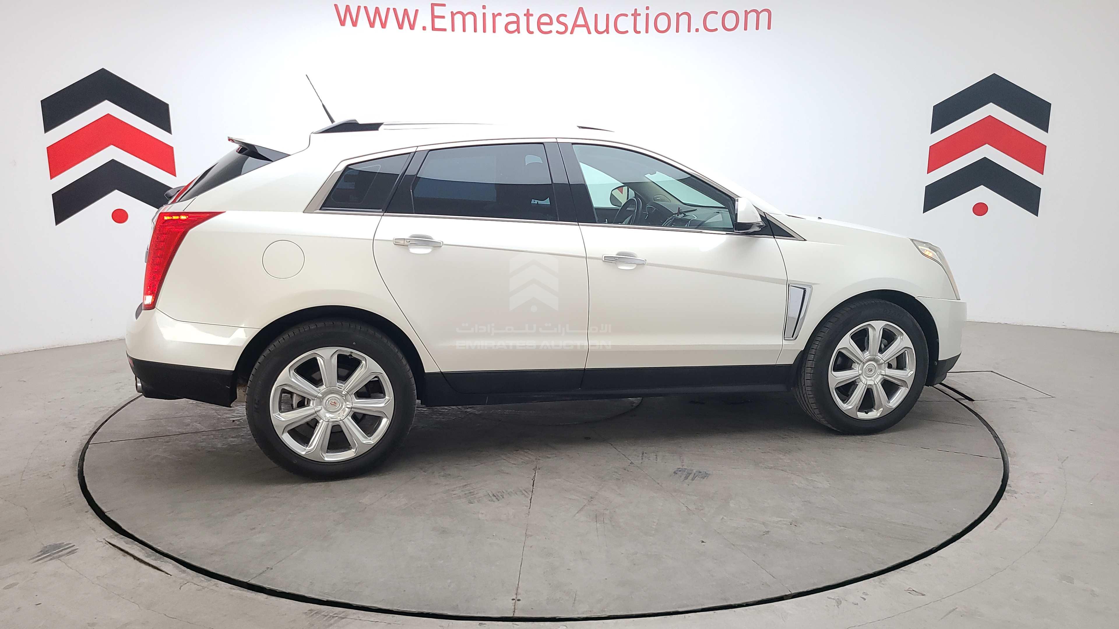 3GYFN9E32FS556311 - 2015 Cadillac SRX - #428187