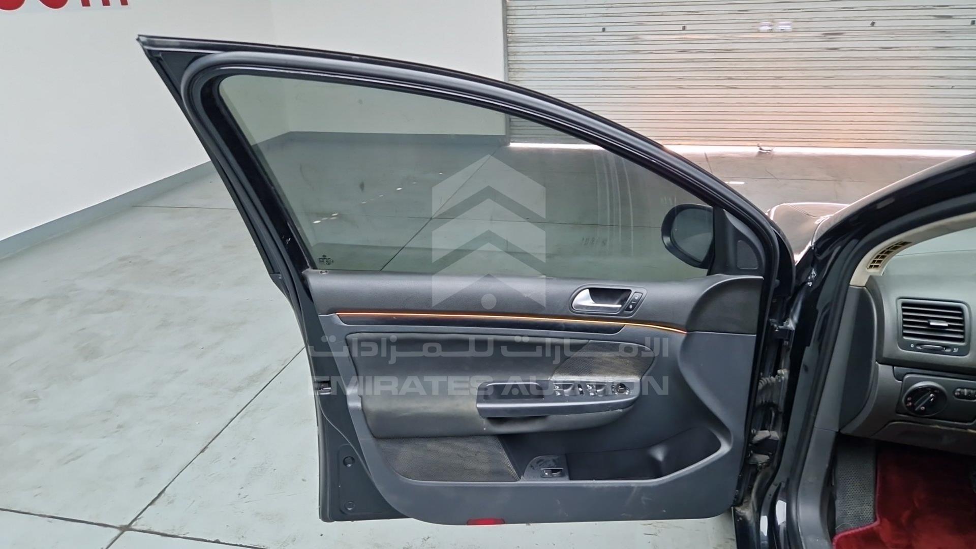 2009 VOLKSWAGEN GOLF VIN: WVWME11K19W104645
