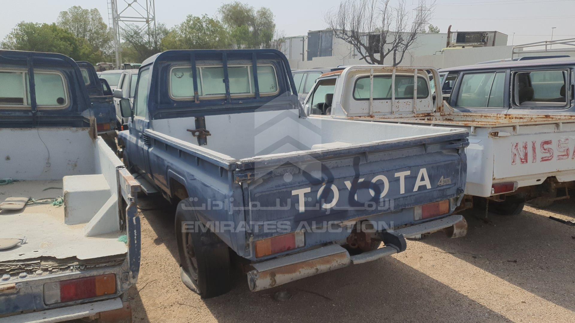 2005 TOYOTA LAND CRUISER VIN: JTFLB71JX58007416