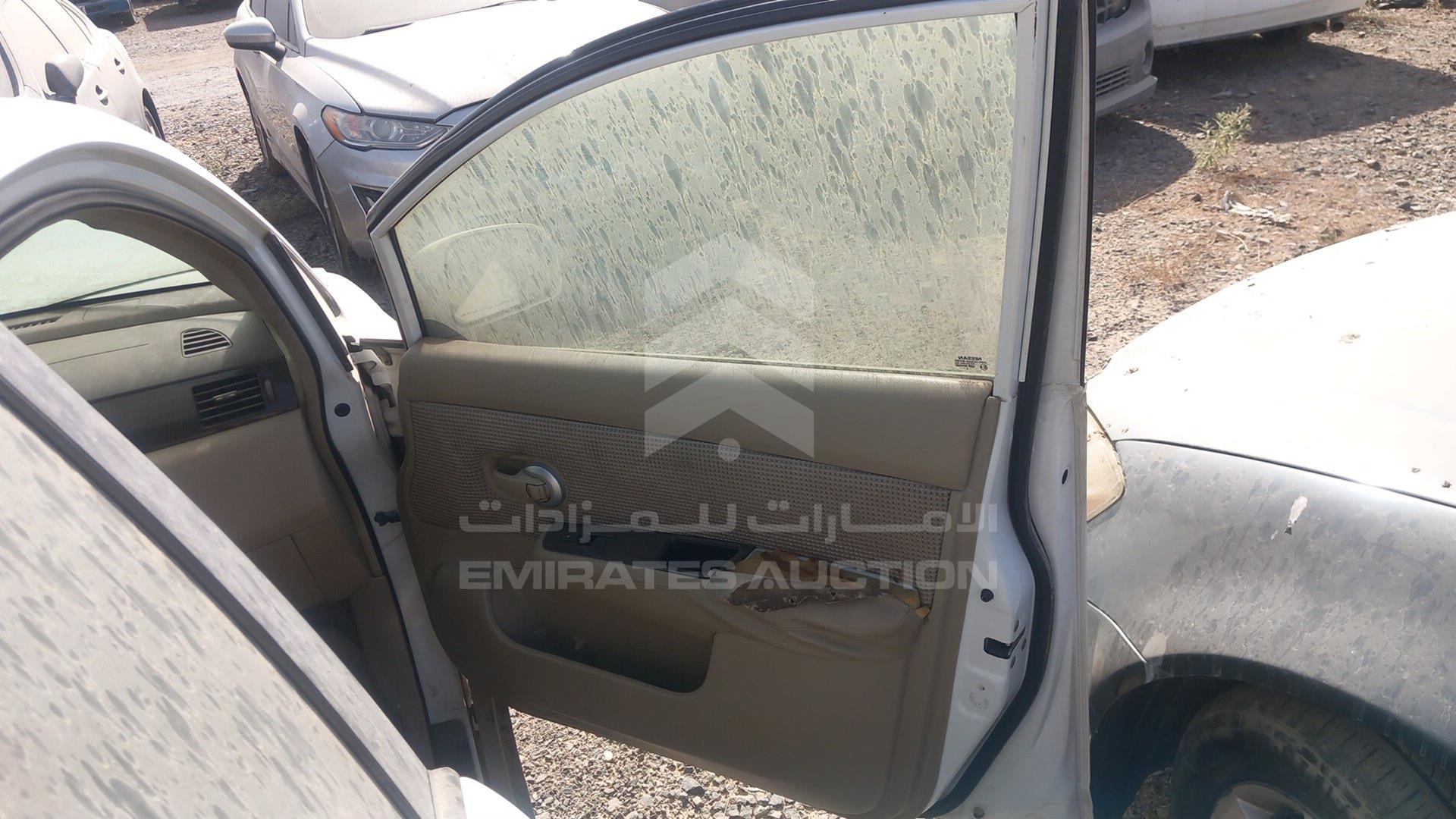 2011 NISSAN TIIDA VIN: 3N1BC1A78BL383874