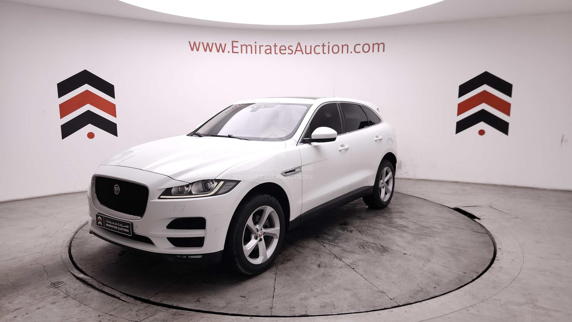 2018 JAGUAR F-PACE VIN: SADCA2BX6JA277882