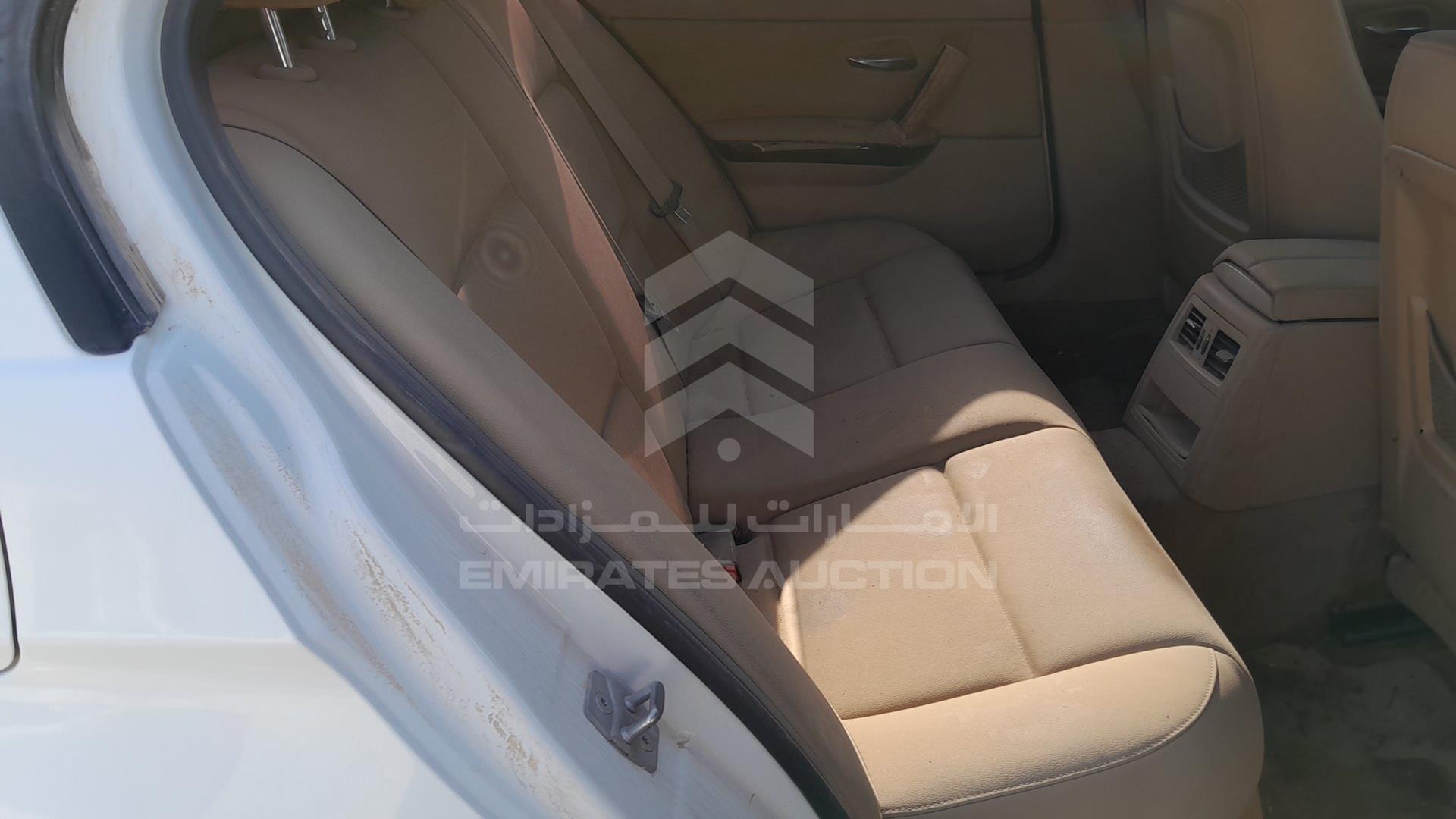 2011 BMW 320I VIN: WBAPG5105BA846365