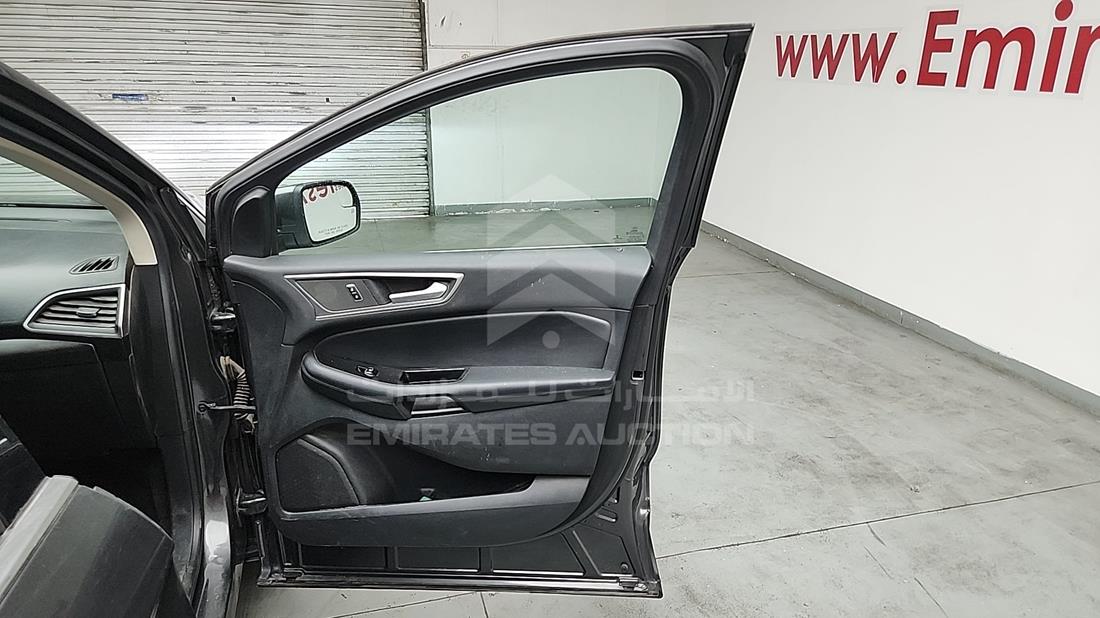 فورد ايدج 2018 — الباب الأمامي الأيمن — صورة 28