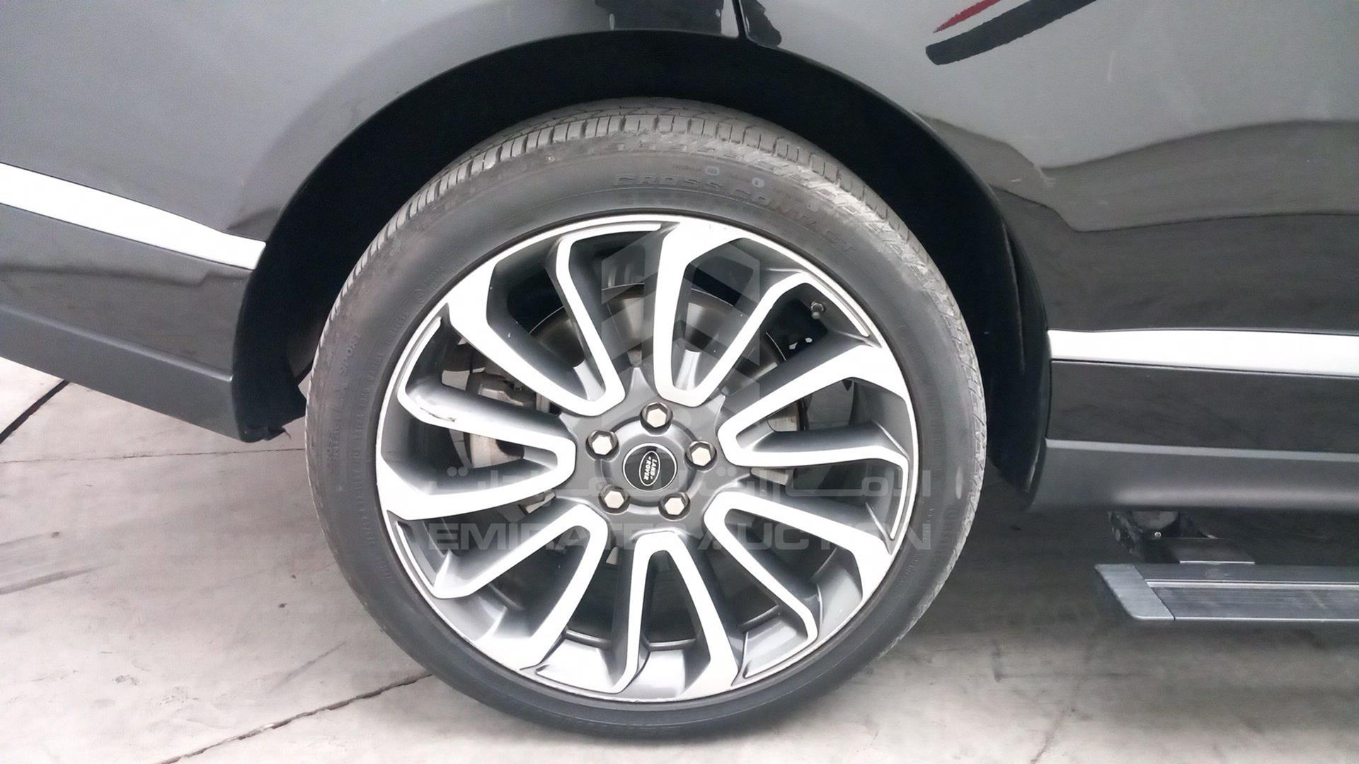 2015 RANGE ROVER VOGUE VIN: SALGA2EF7FA204715