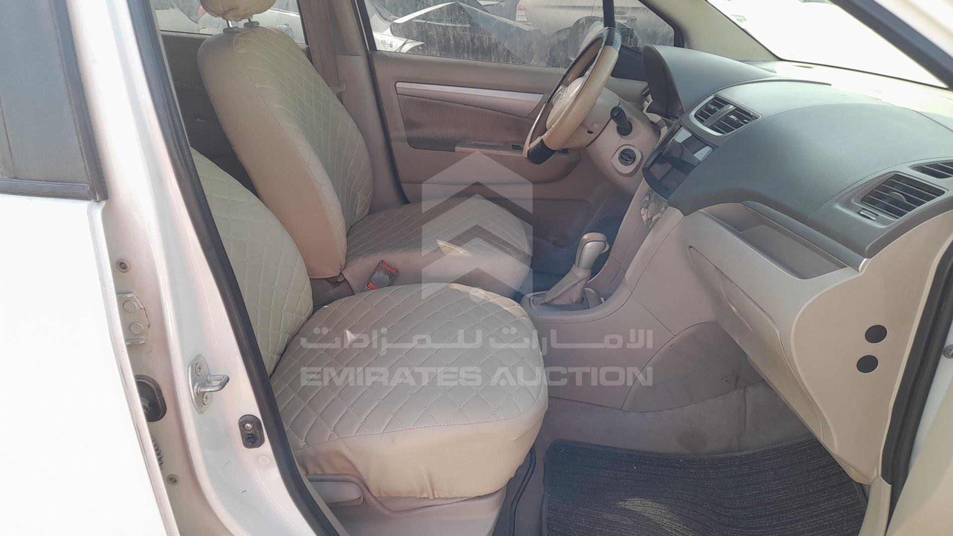 2015 SUZUKI ERTIGA VIN: MA3ZE8A17F0262716