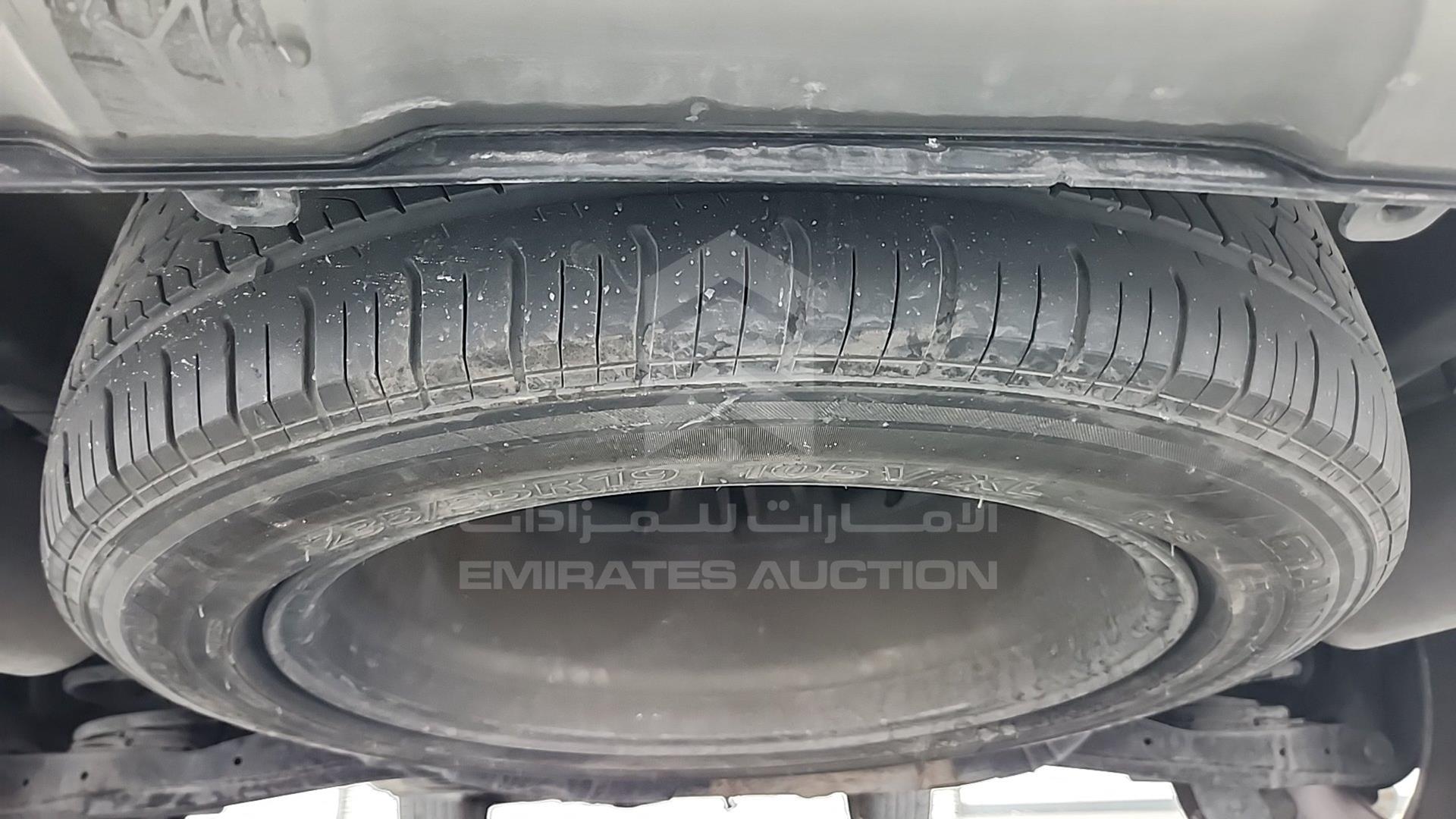 2014 HYUNDAI SANTA FE VIN: KMHSN81E5EU030447
