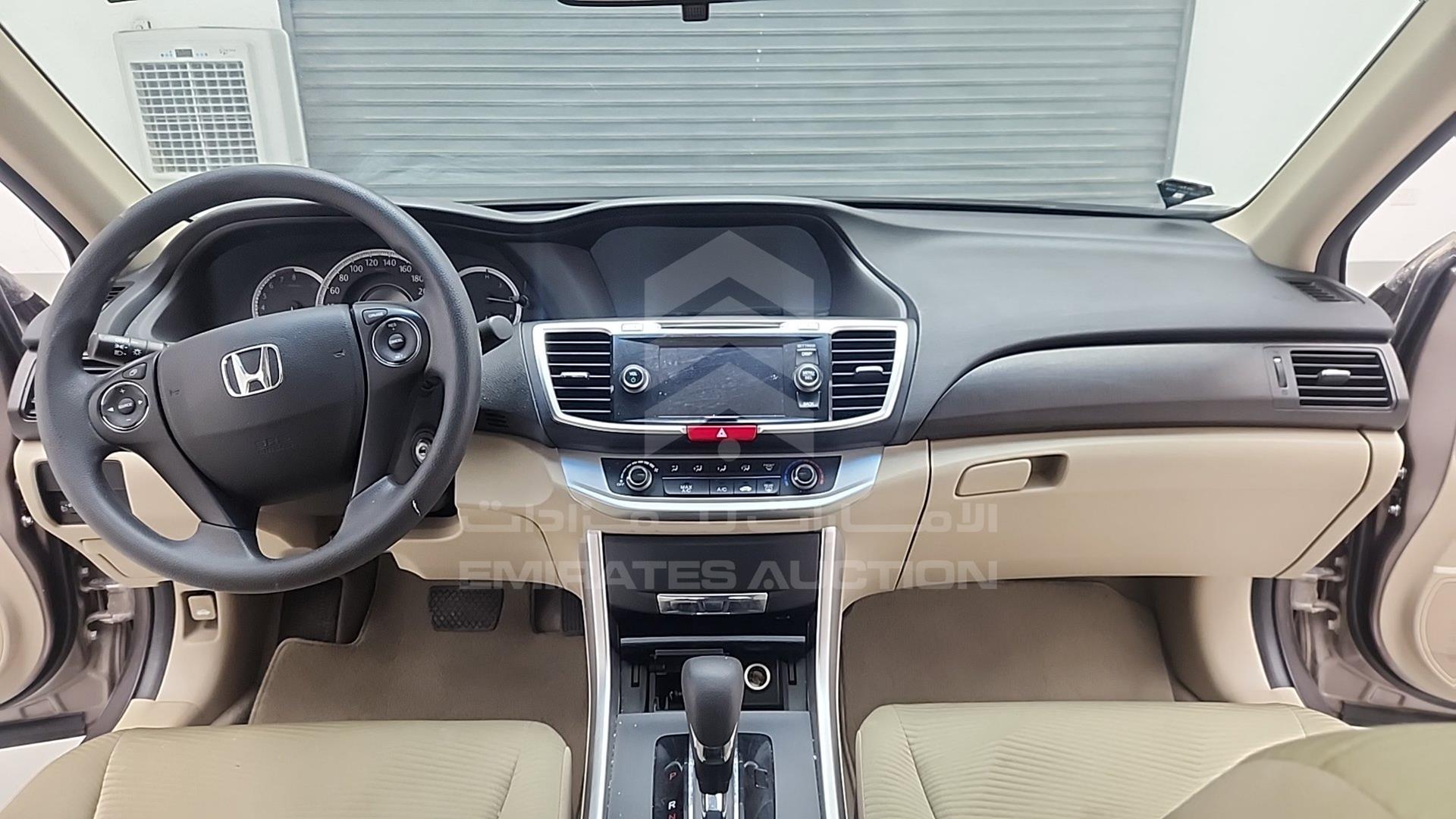 2015 HONDA ACCORD VIN: LUCCR2629F3414257
