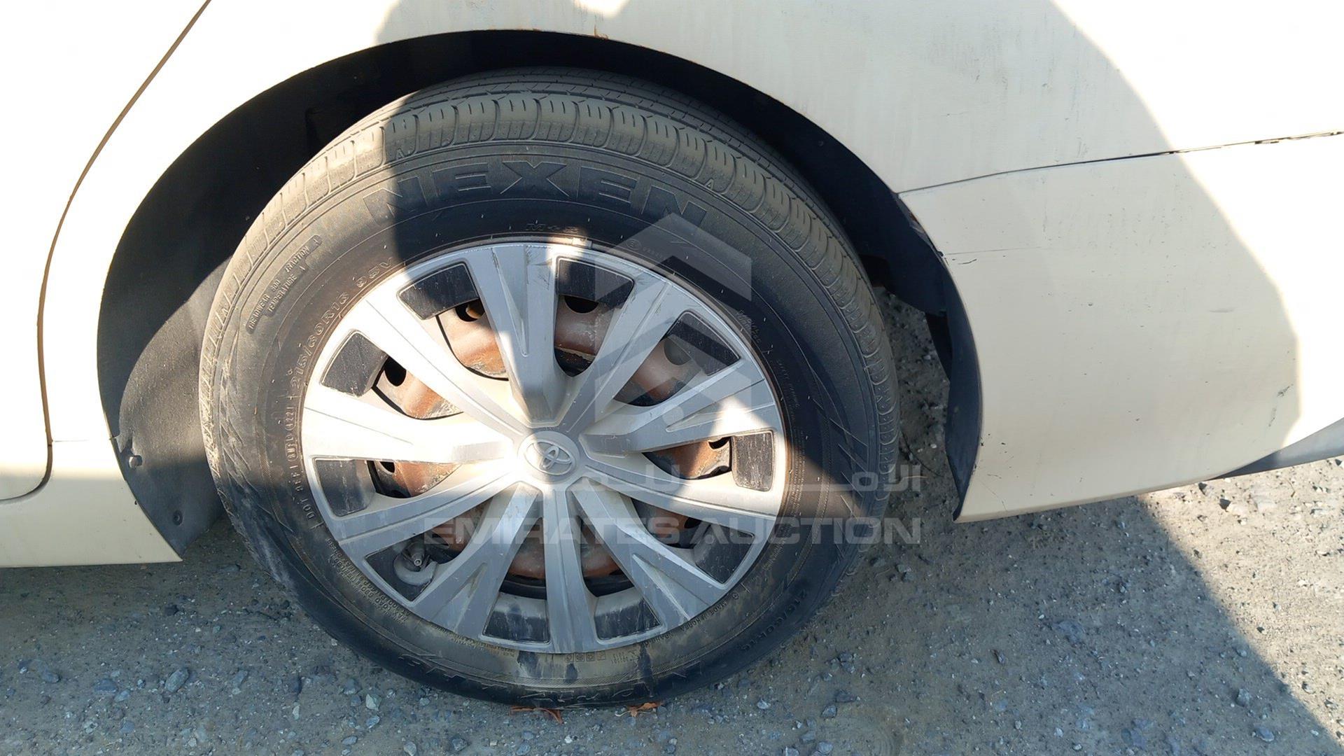 2018 TOYOTA CAMRY VIN: JTNB29HK0J3008057