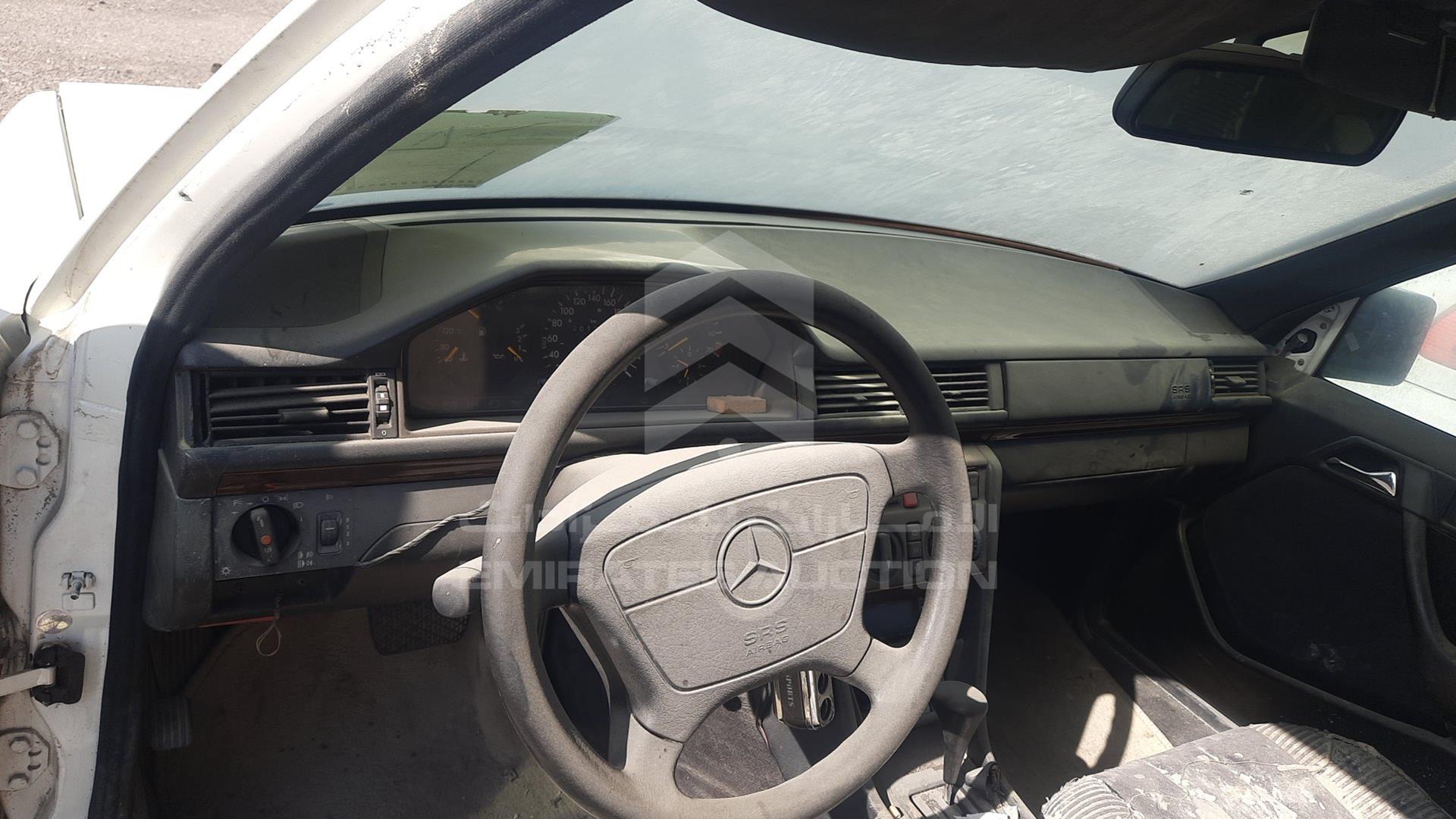1994 MERCEDES E320 VIN: WDB1240291C117528