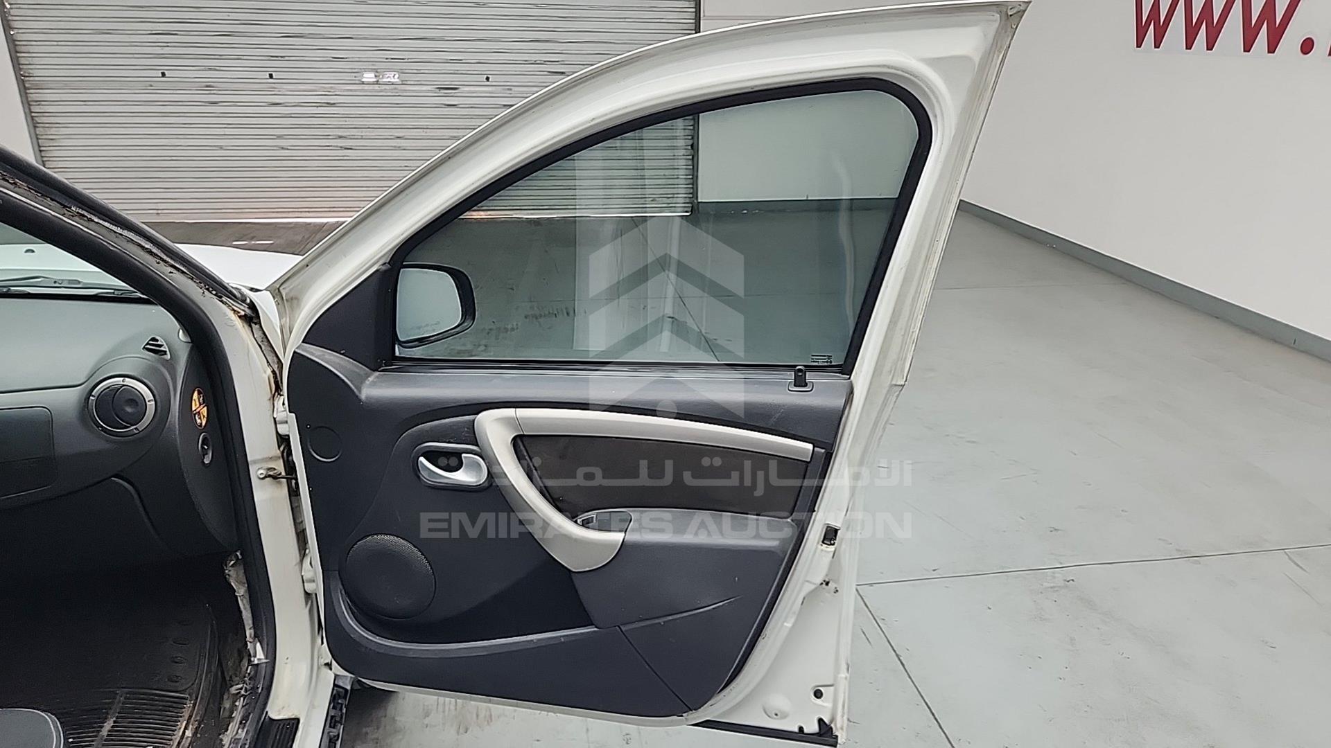 2015 RENAULT DUSTER VIN: VF1HSRCA3FA510706
