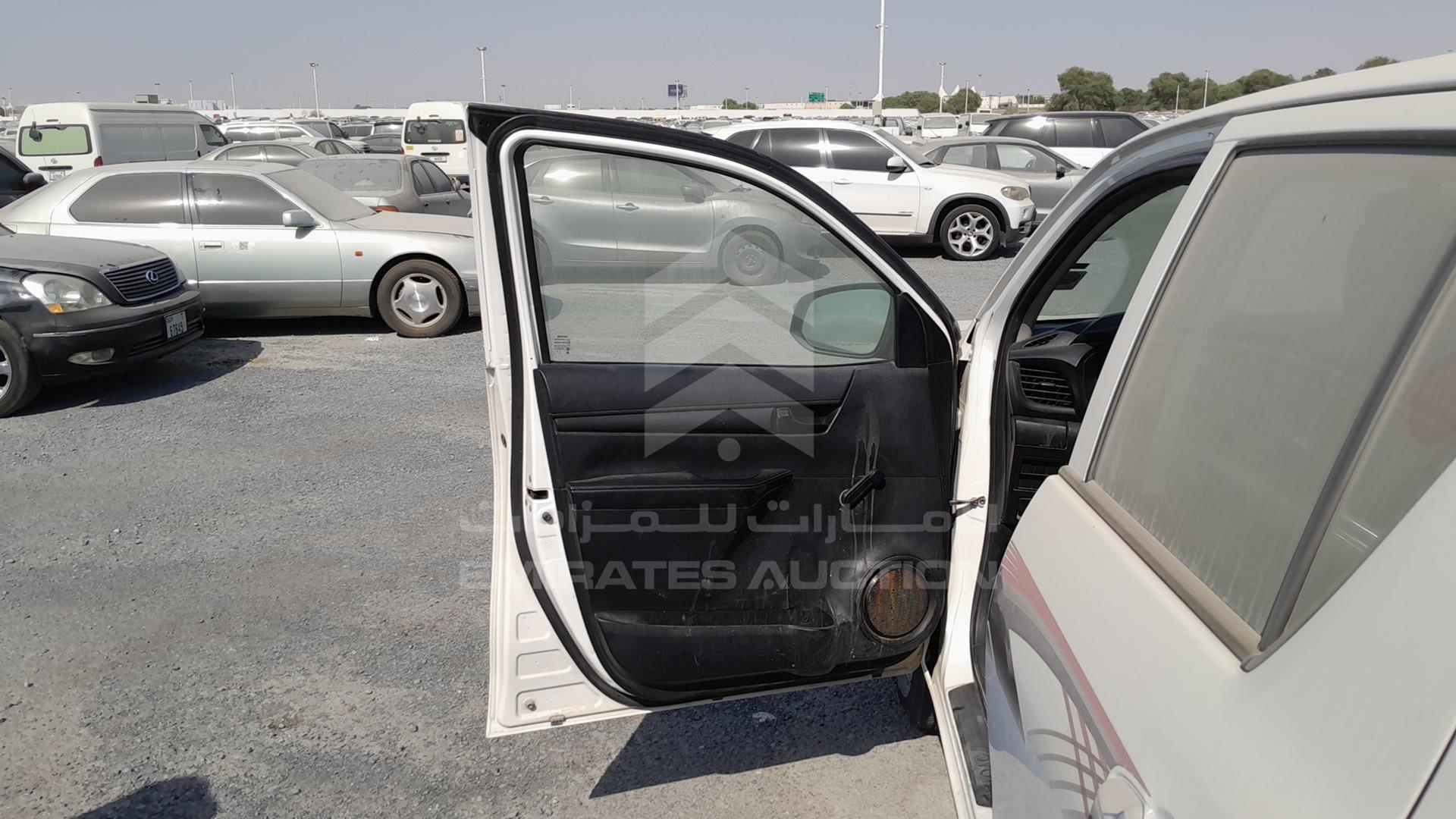 2016 TOYOTA HILUX VIN: MR0CX6CD2G0290716