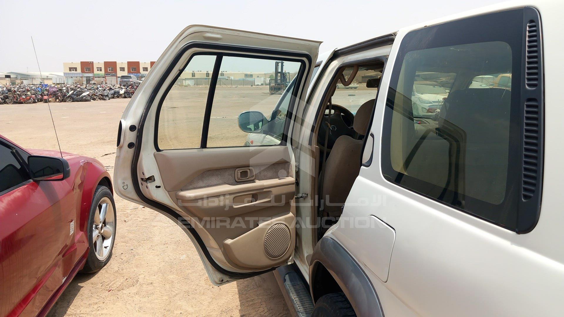 2002 NISSAN PATHFINDER VIN: JN8AR05Y62W522936