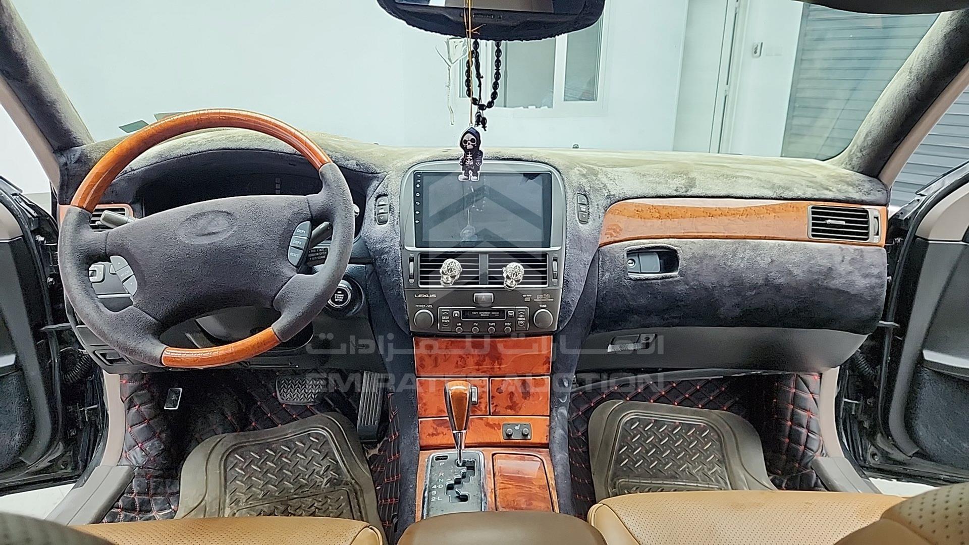 2001 LEXUS LS 430 VIN: JTHBN30F910017640