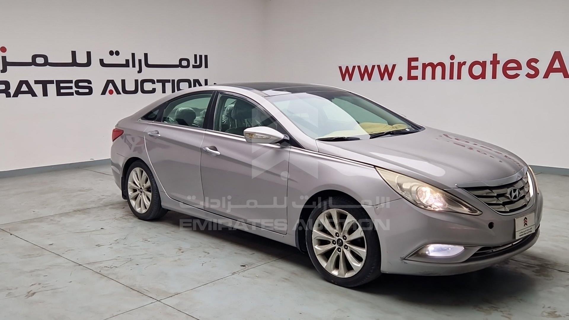 2012 HYUNDAI SONATA VIN: KMHEC41C2CA388372