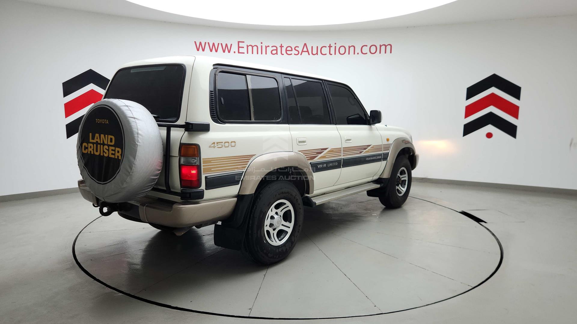 1997 TOYOTA LAND CRUISER VIN: FZJ800156709
