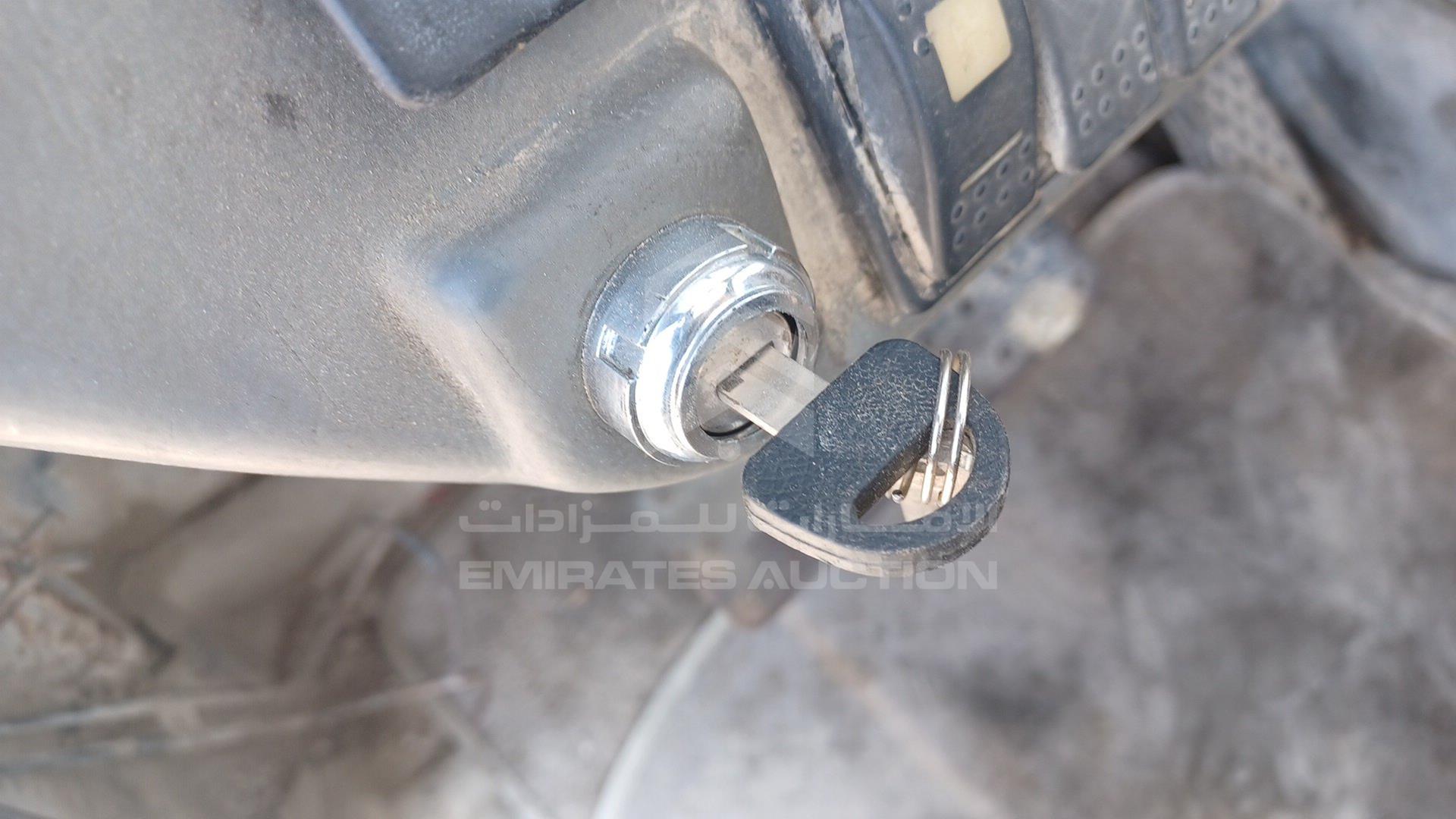 2002 CATERPILLAR --- VIN: CAT0TH63V5WM07591