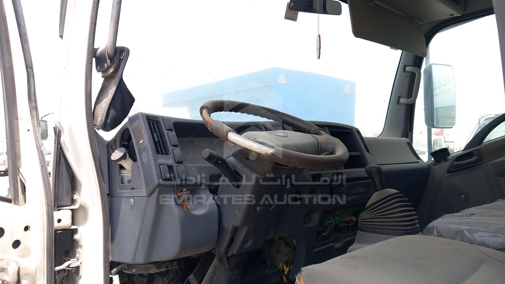 2015 ISUZU REWARD NP VIN: JAMKP34H7F7P05877