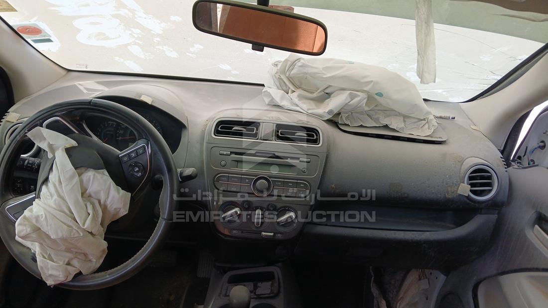 ميتسوبيشي اتريج 2021 — زاوية واجهة الراكب الأمامي الأيمن — صورة 23