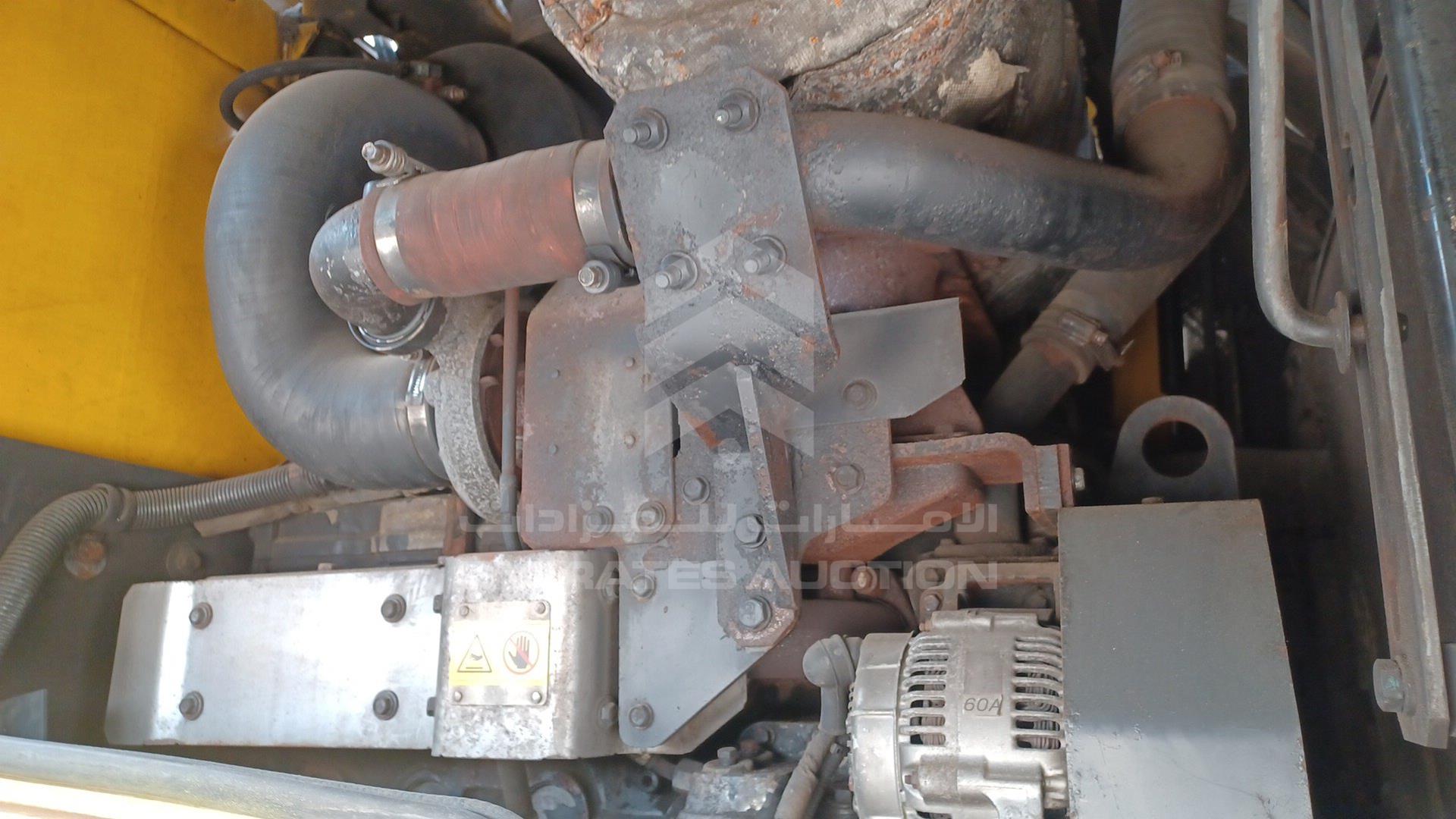 2014 KOMATSU WA380-6 VIN: WA09566021