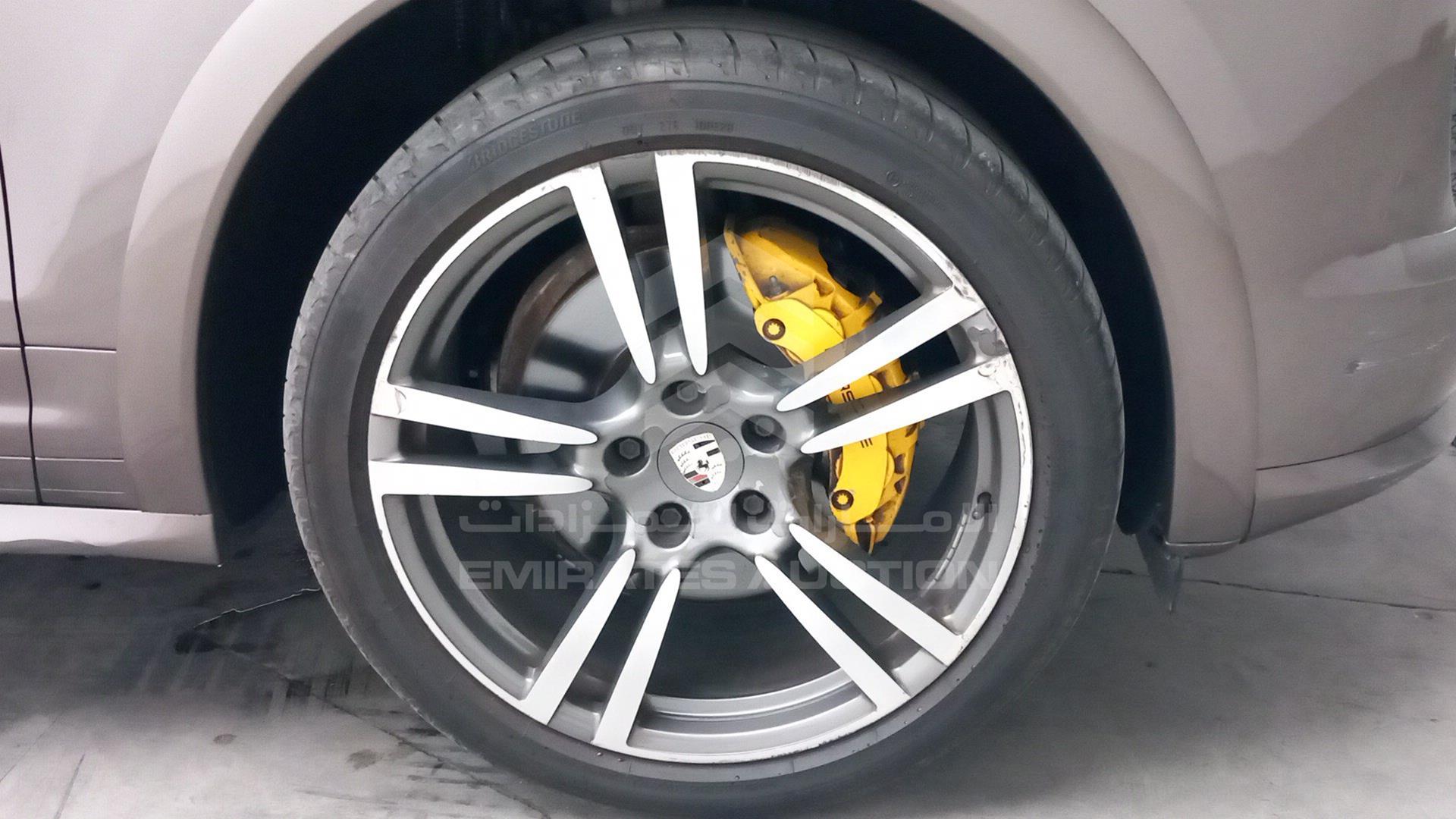 2012 PORSCHE CAYENNE VIN: WP1ZZZ92ZCLA47106