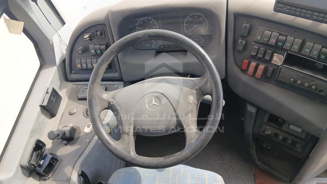 2019 Mercedes Bus — Steering & Mounted Controls — Photo 12