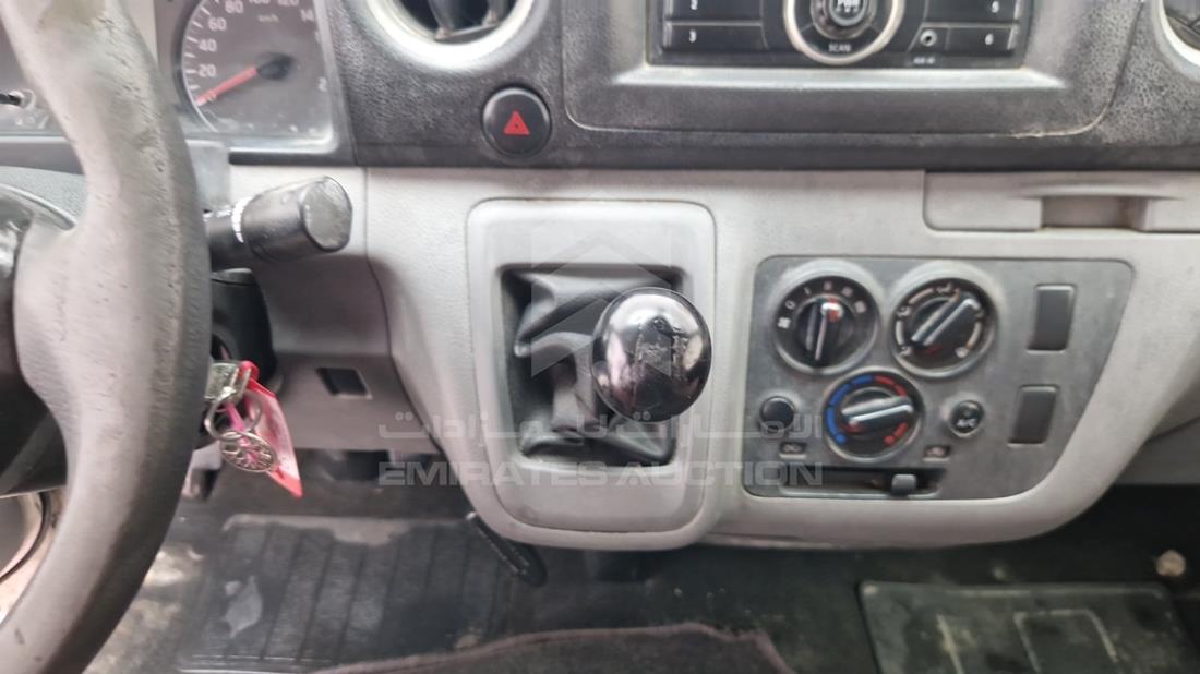 2014 Nissan Urvan — Gear View — Photo 12