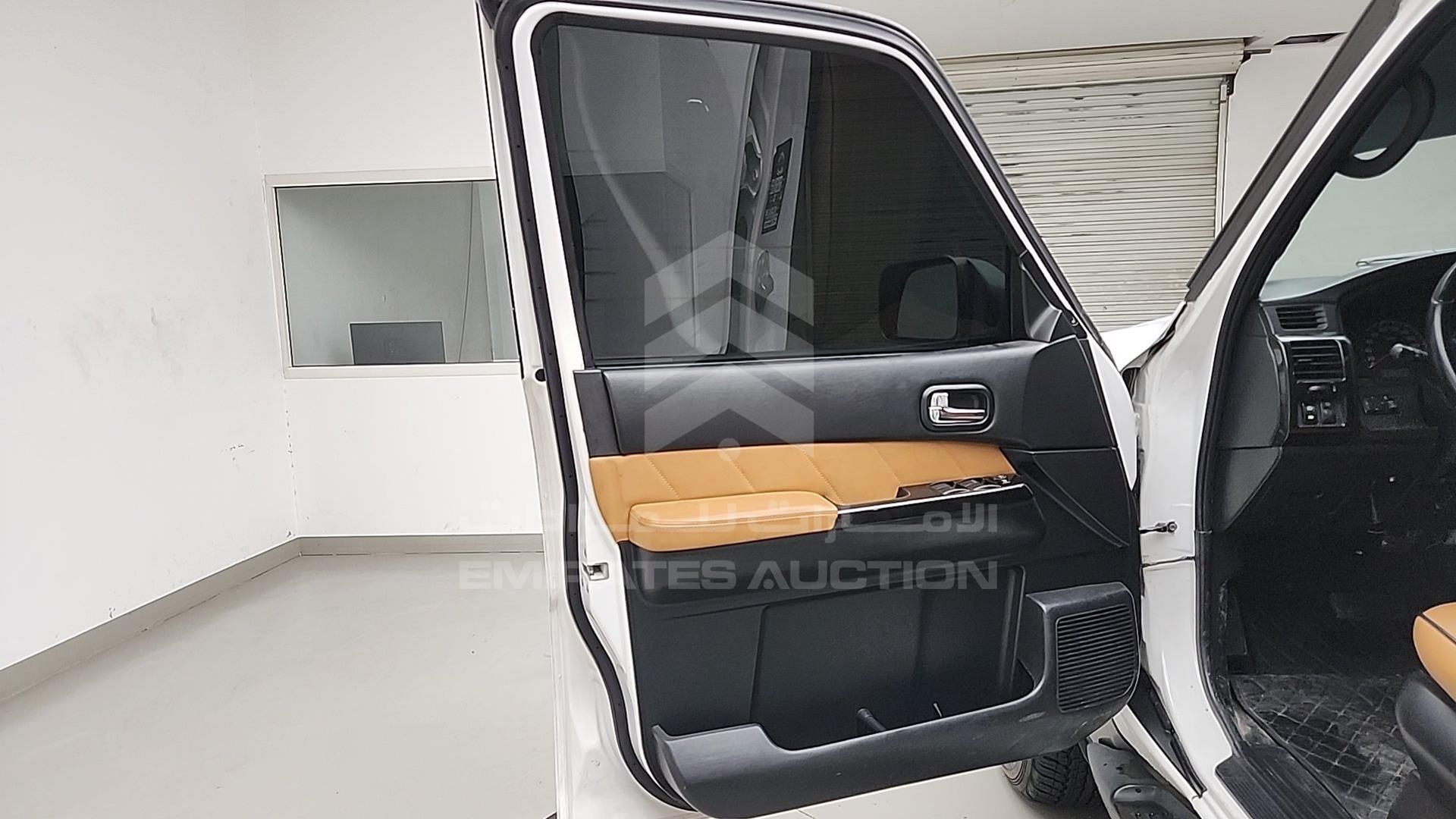 2017 NISSAN PATROL VIN: JN1TFSY61Z0573064