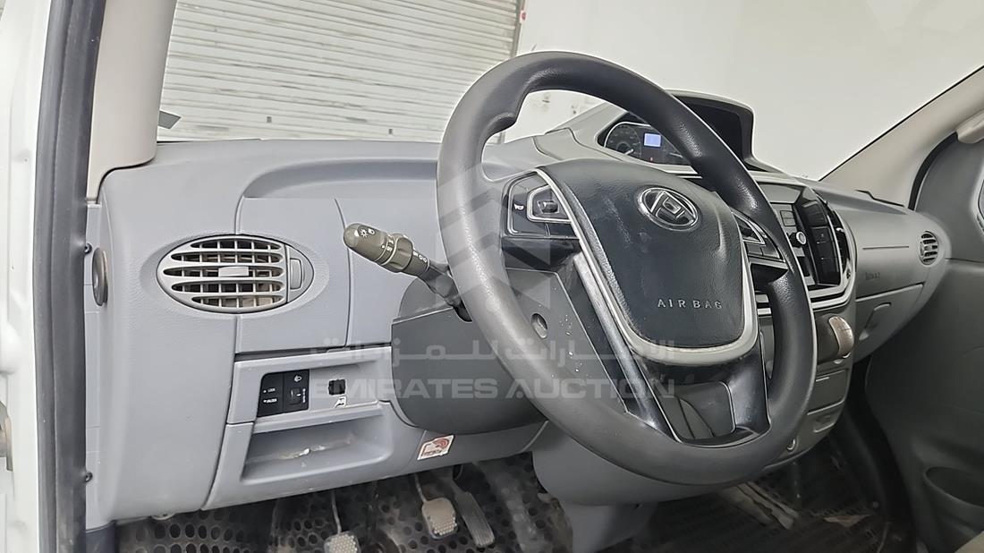 2022 Maxus V80 — Full Dashboard View — Photo 16