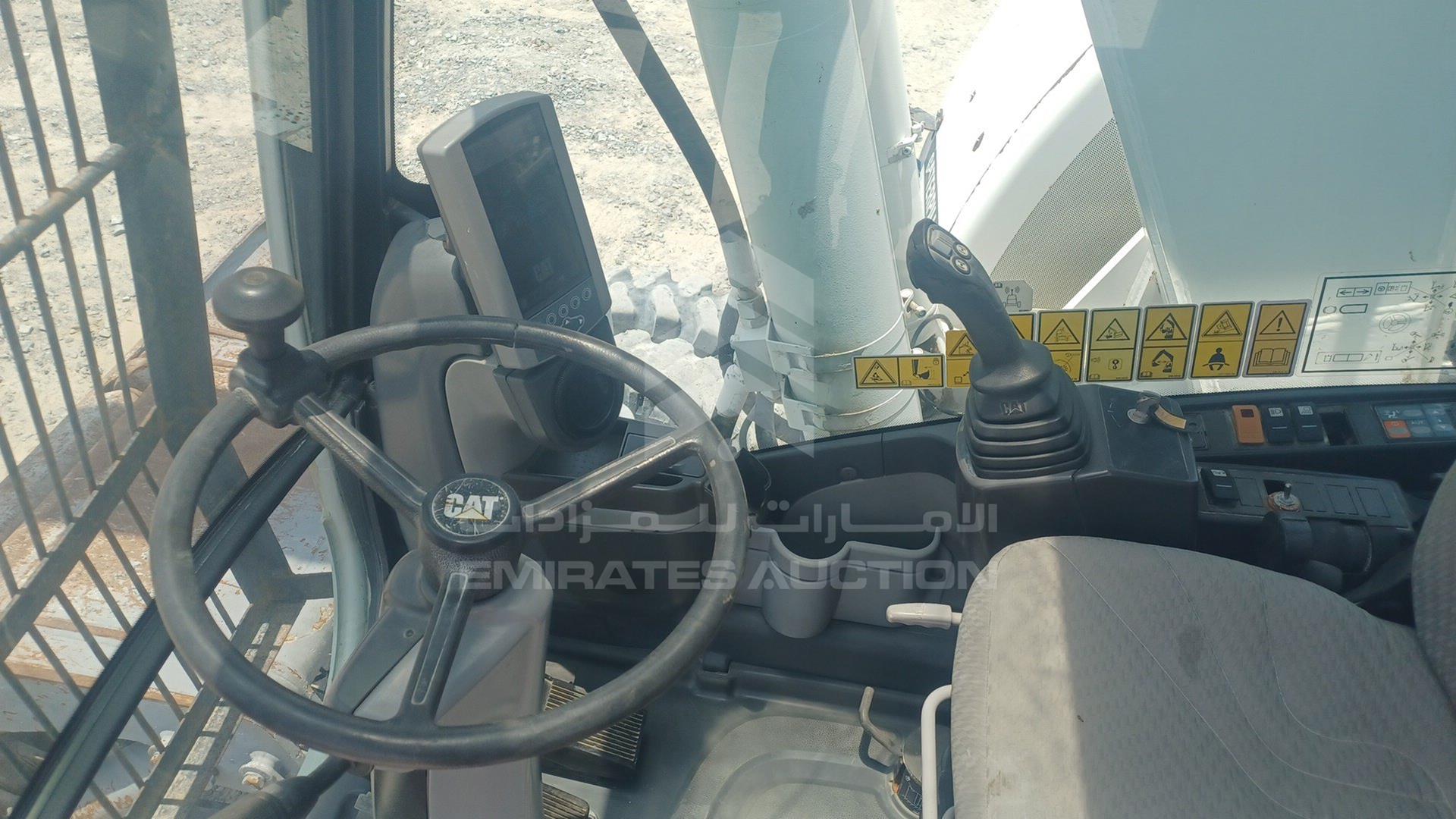 2014 CATERPILLAR M318 VIN: CATM318DED8W01173