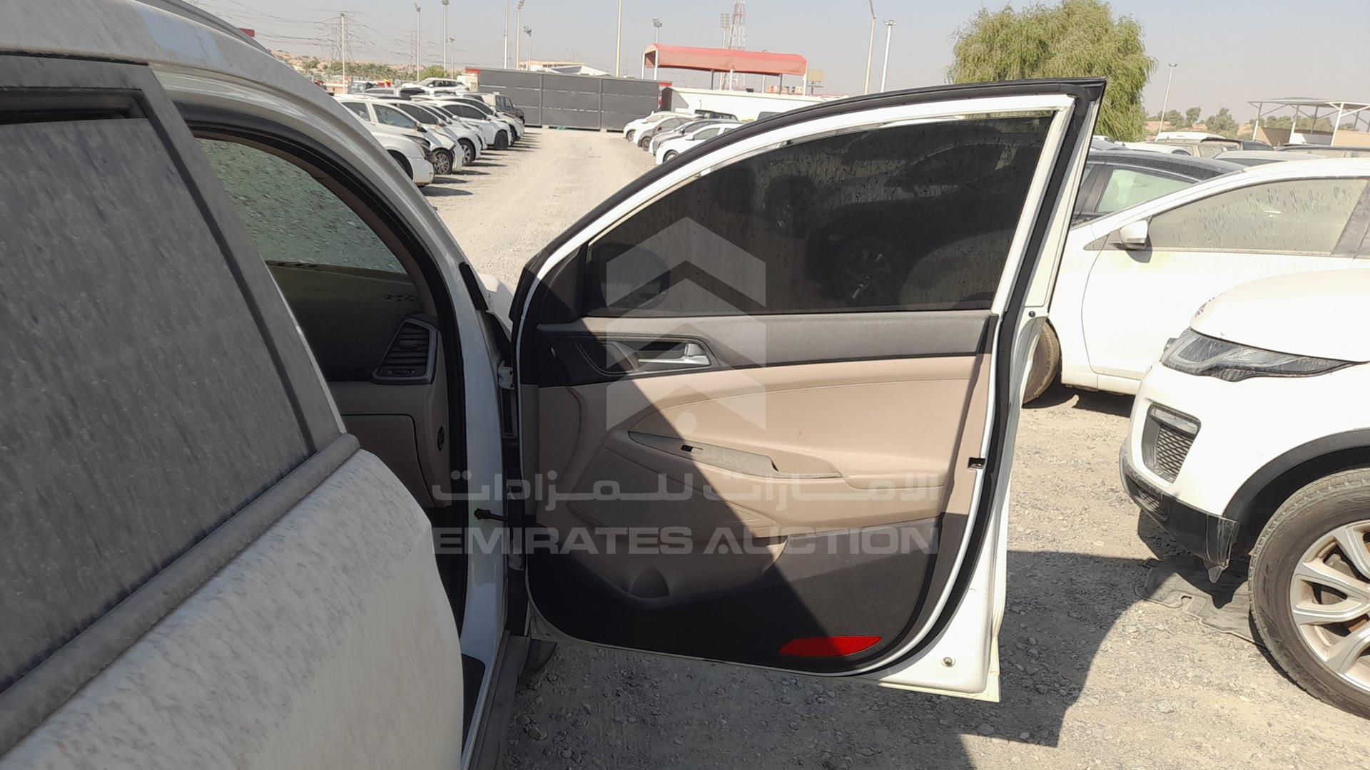 2017 HYUNDAI TUCSON VIN: TMAJ28134HJ376409