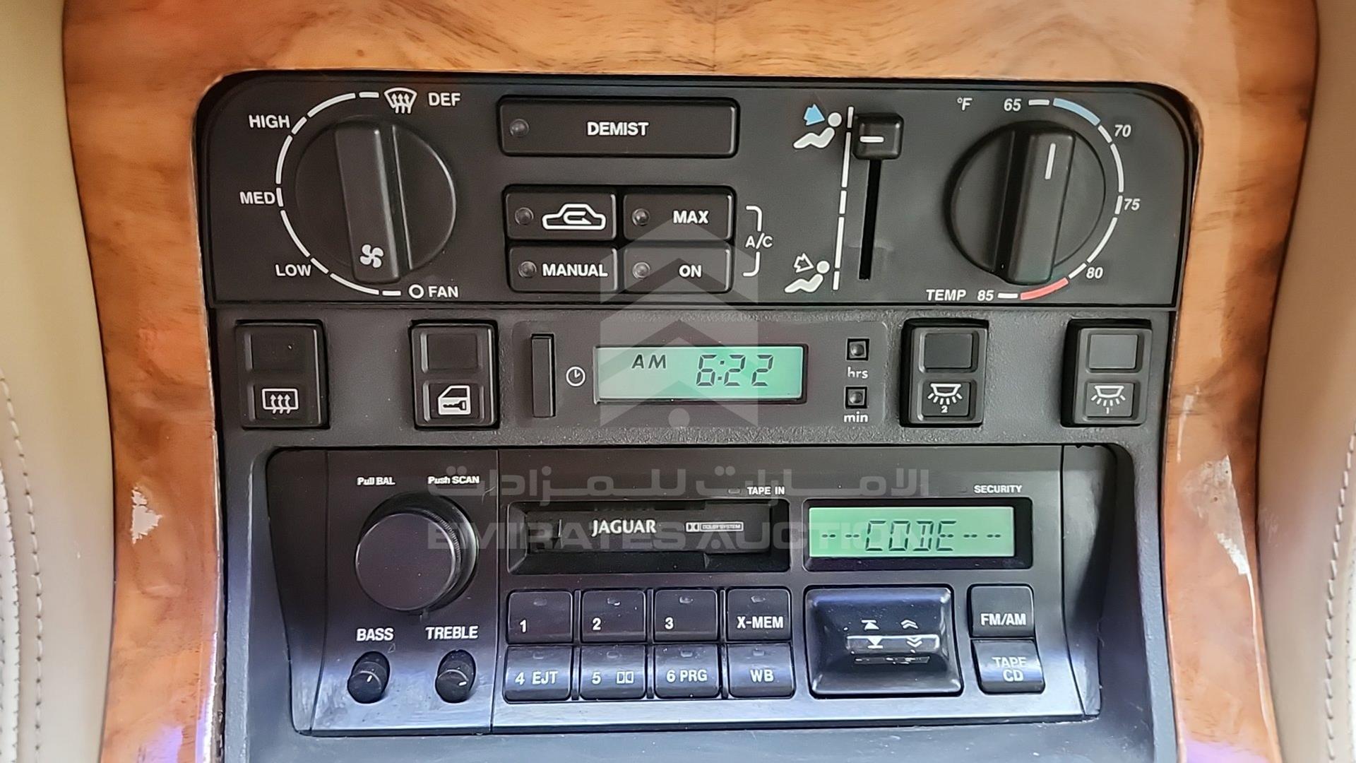 1994 JAGUAR X J VIN: SAJMX1341RC690078
